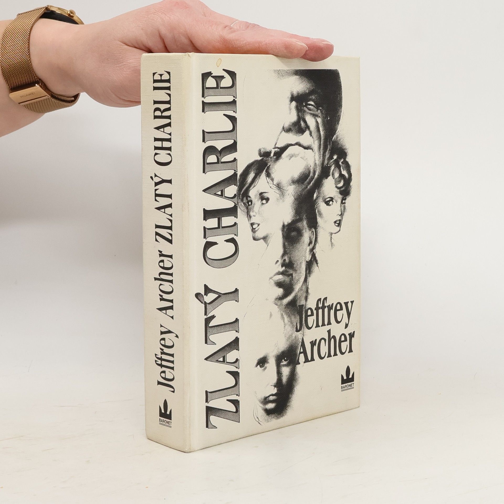 Jeffrey Archer Zlatý Charlie