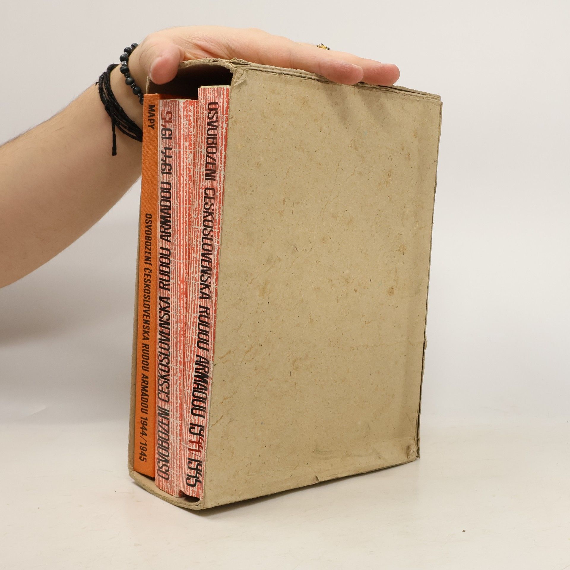 Autores varios Osvobození Československa rudou armádou. I. - II. a mapy