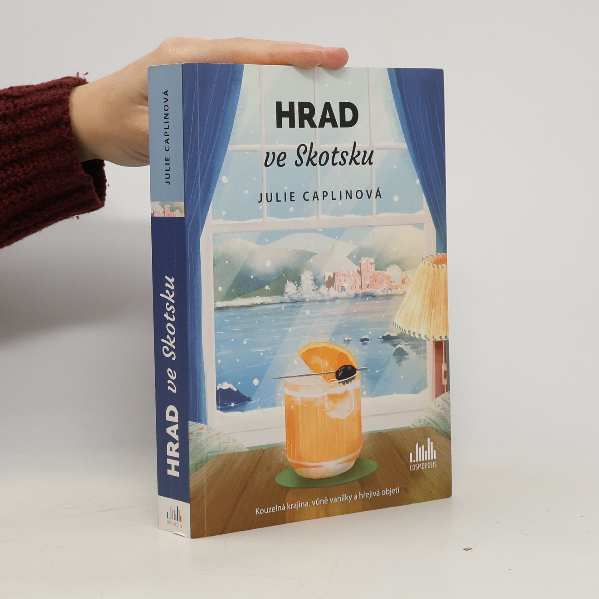 Julie Caplinová Hrad ve Skotsku