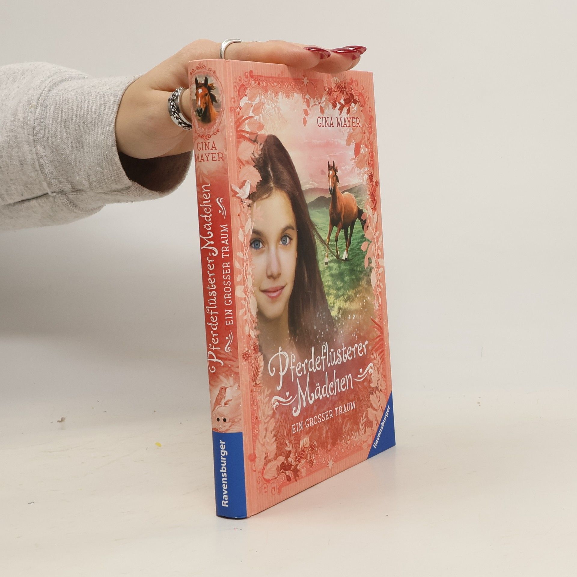 Gina Mayer Pferdeflüsterer-Mädchen