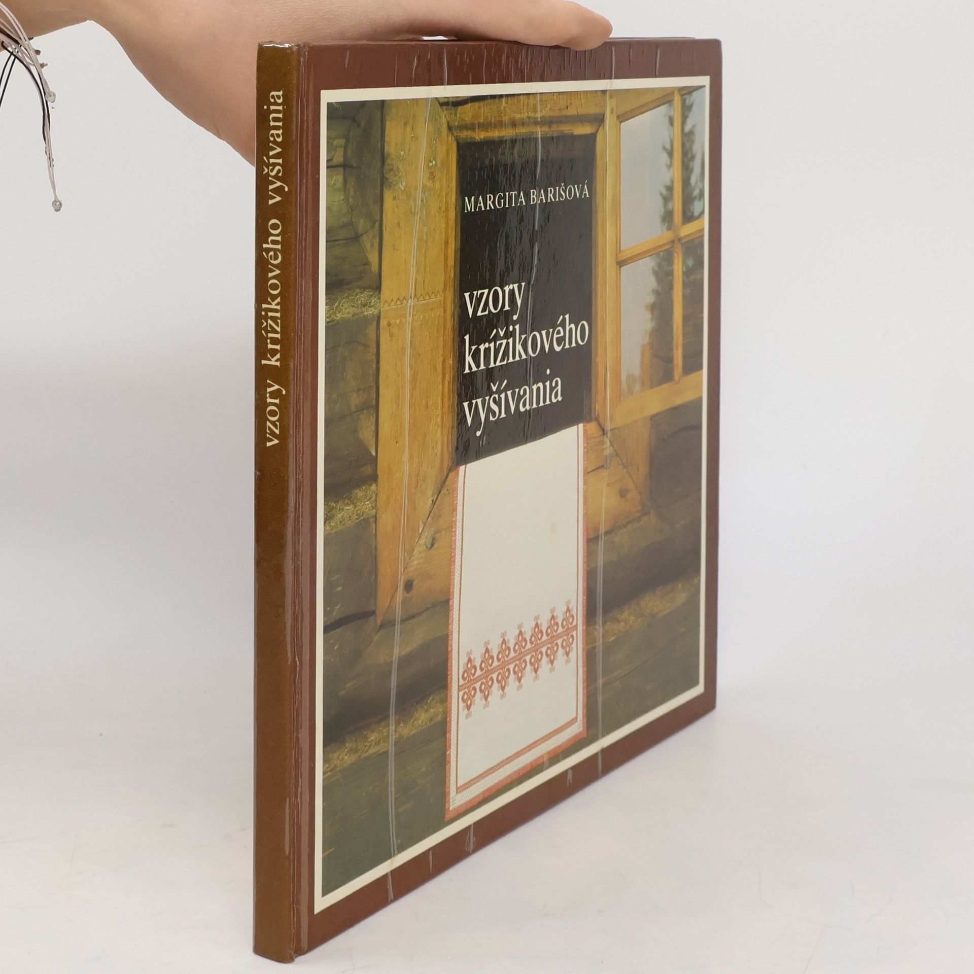 Margita Barišová Vzory krížikového vyšívania