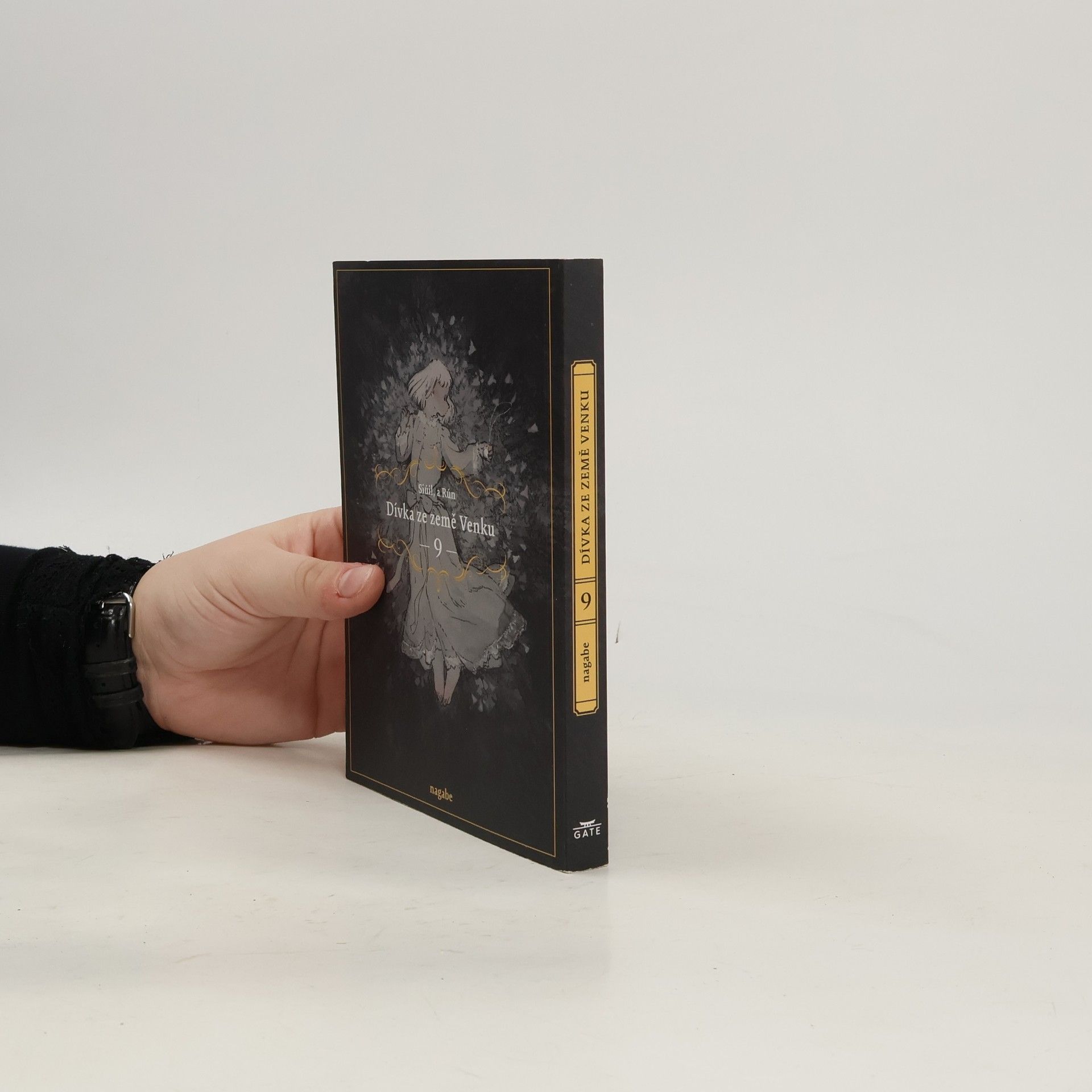 Dívka ze země Venku : Siúil, a Rún. 9