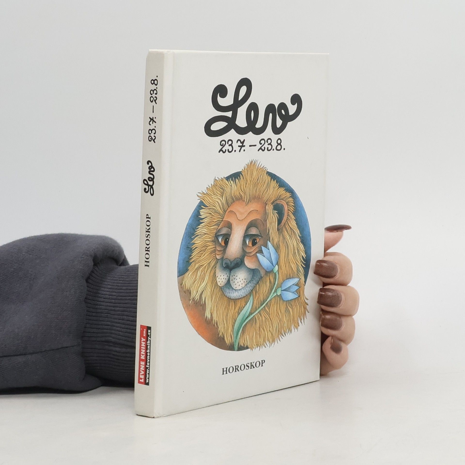 Peter M. Jolin Lev. Křížem krážem zvěrokruhem