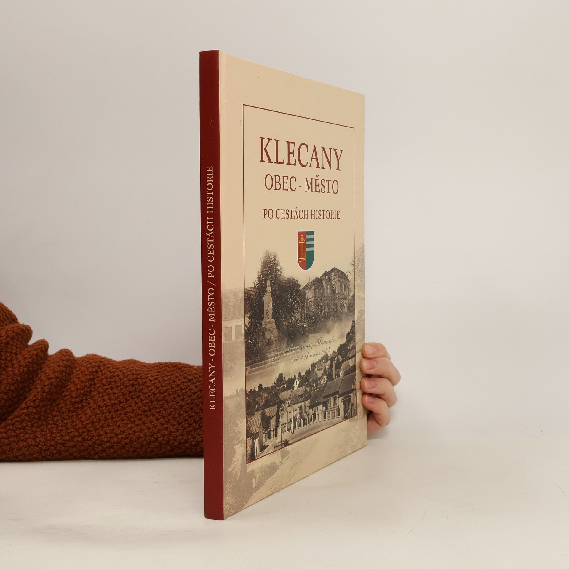 Autores varios Klecany : obec - město : po stopách historie