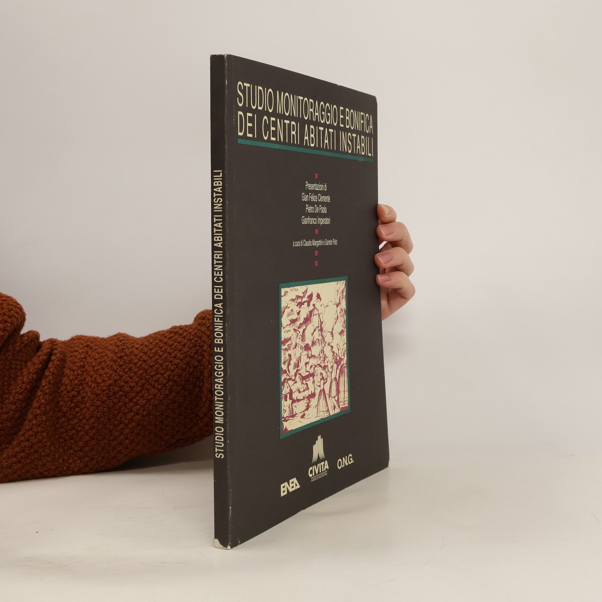 AA.VV. Studio Monitoraggio e Bonifica dei Centri Abitati Istabili