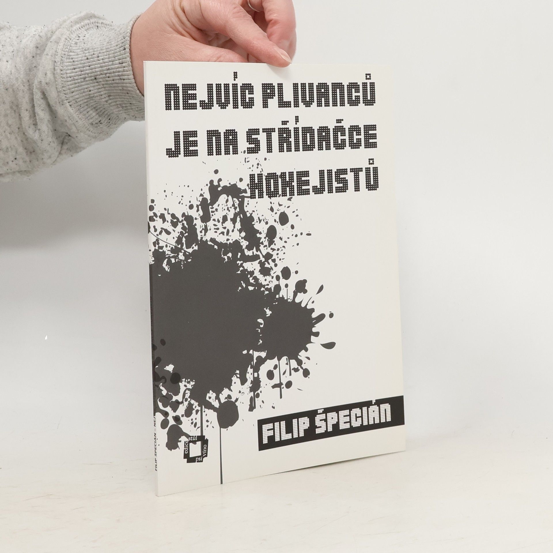 Nejvíc plivanců je na střídačce hokejistů