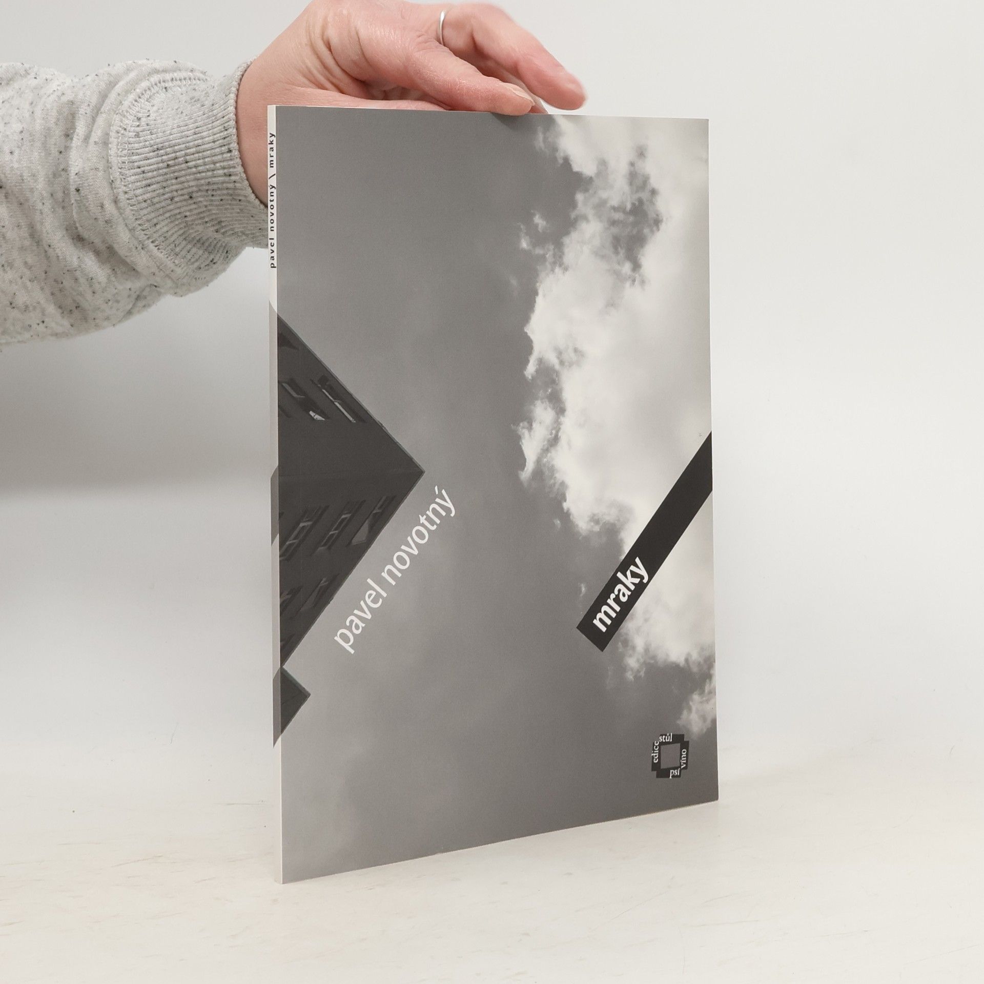 Pavel Novotný Mraky