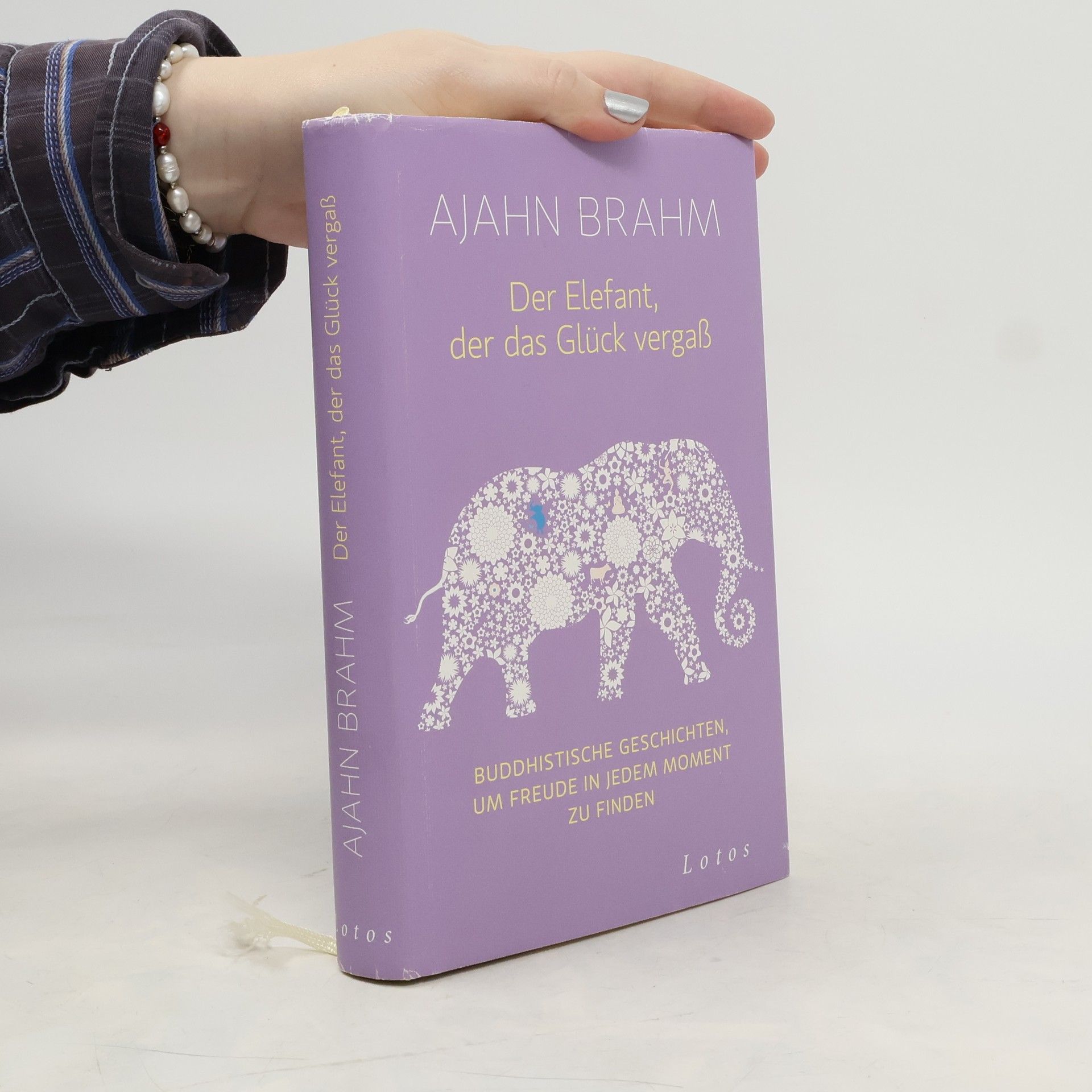 Brahmavamsó Der Elefant, der das Glück vergaß