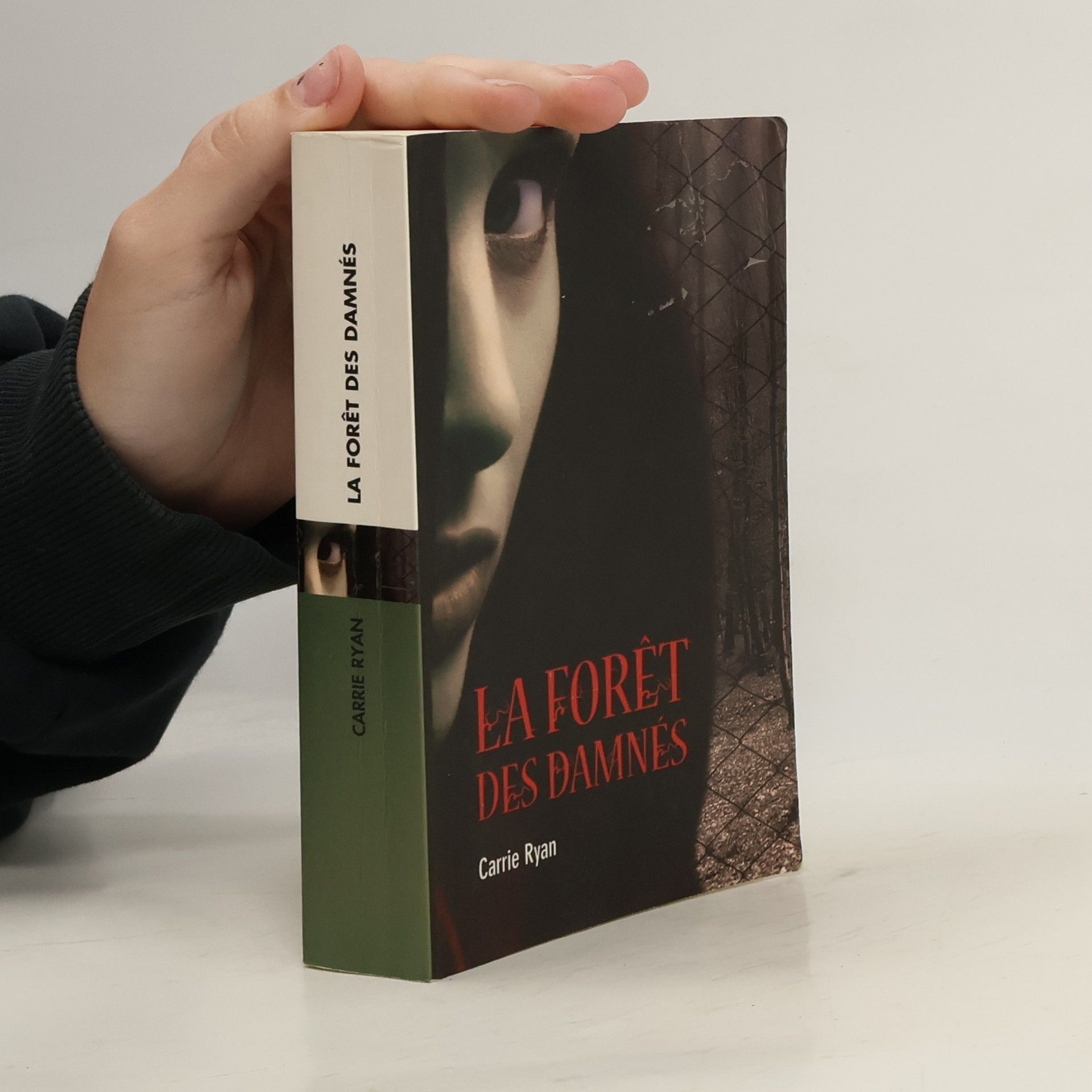 Carrie Ryan La forêt des damnés