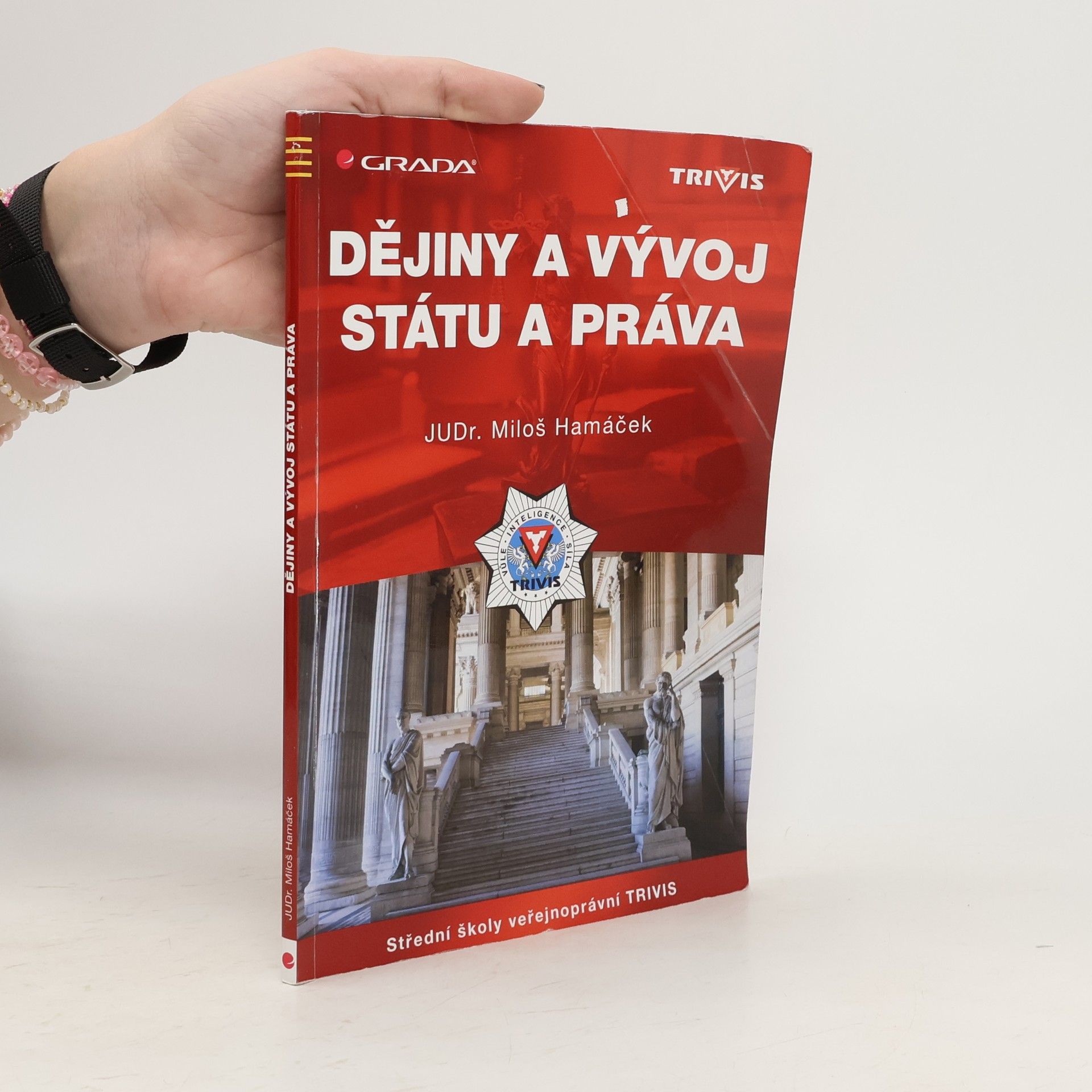 Dějiny a vývoj státu a práva