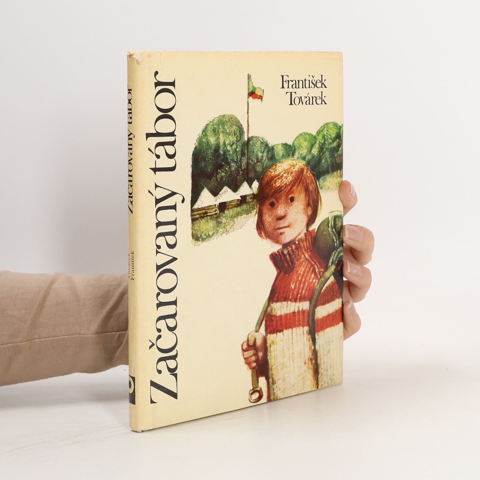 František Továrek Začarovaný tábor