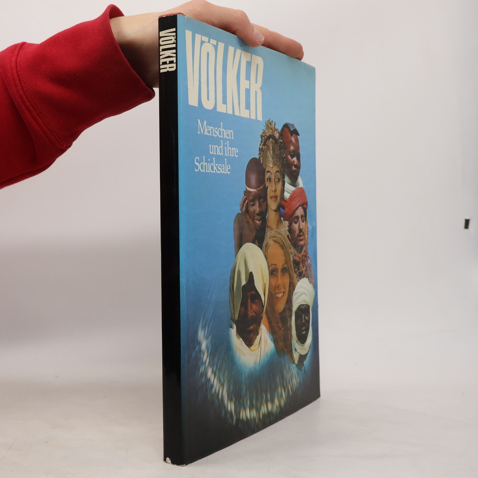 Collectif d'auteurs Völker. Menschen und ihre Schicksale