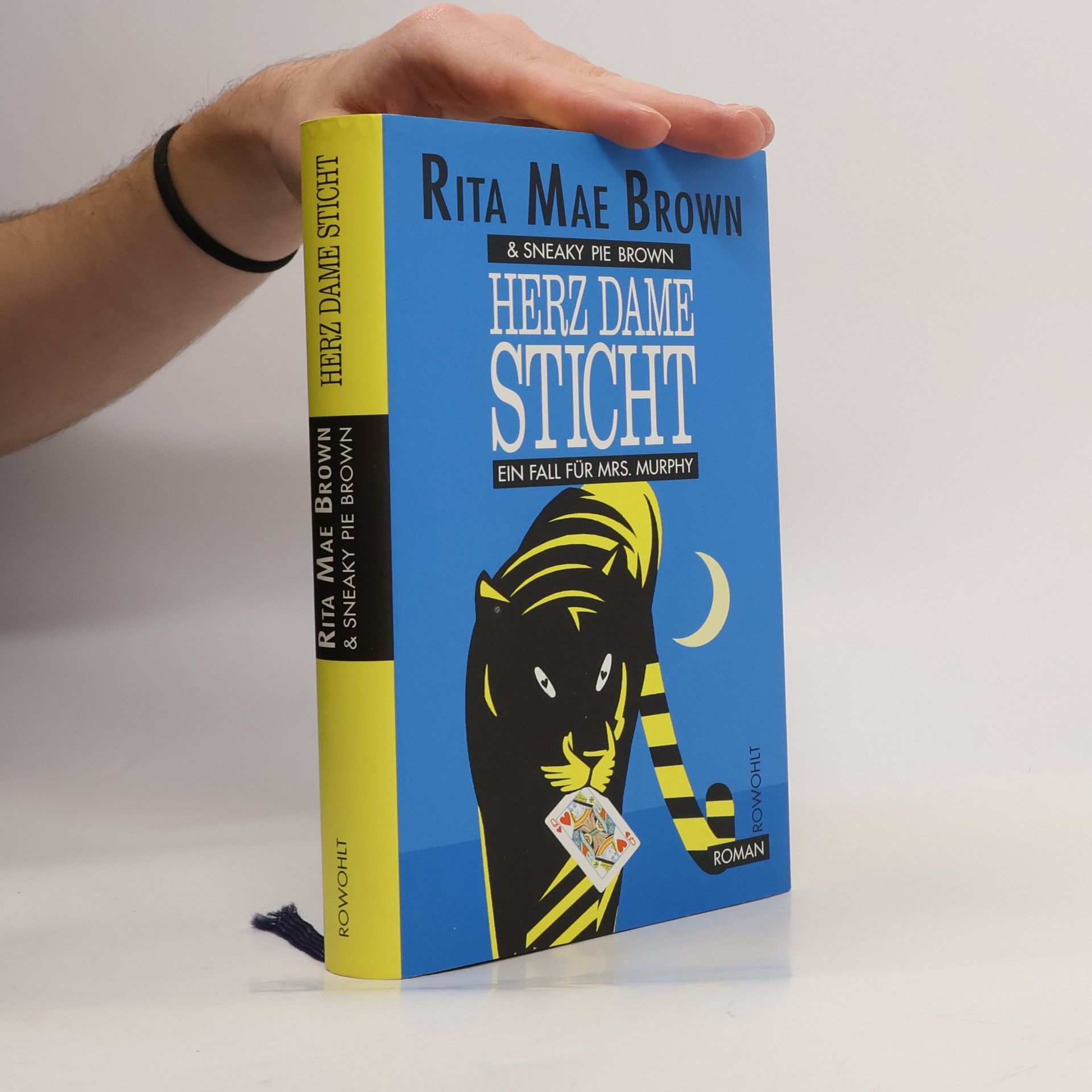 Rita Mae Brown Herz-Dame sticht