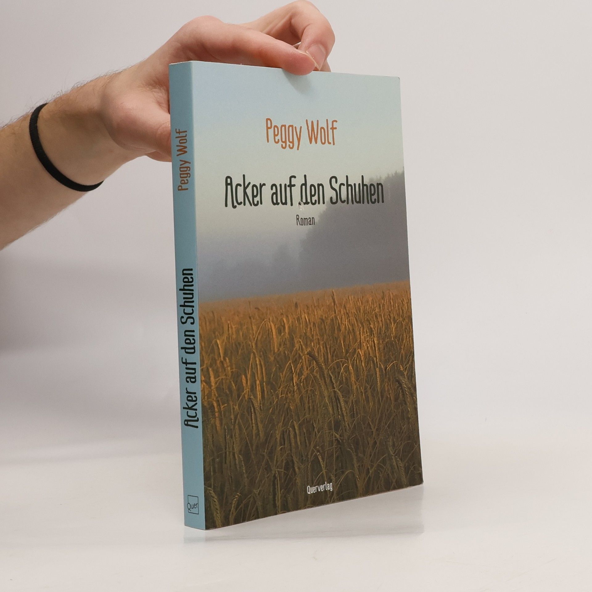 Peggy Wolf Acker auf den Schuhen