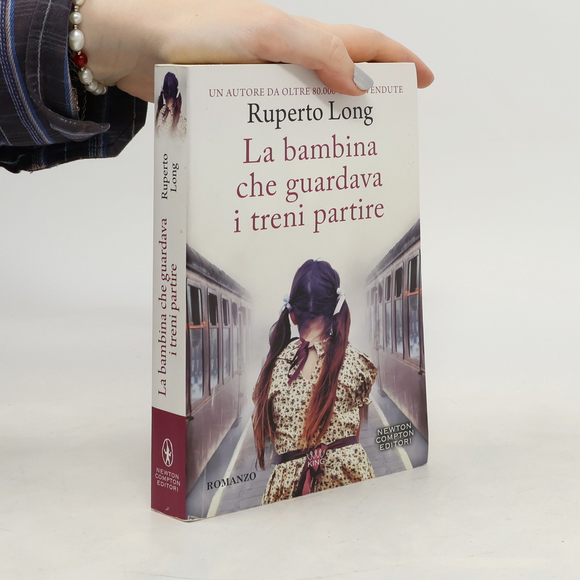 Ruperto Long La bambina che guardava i treni partire