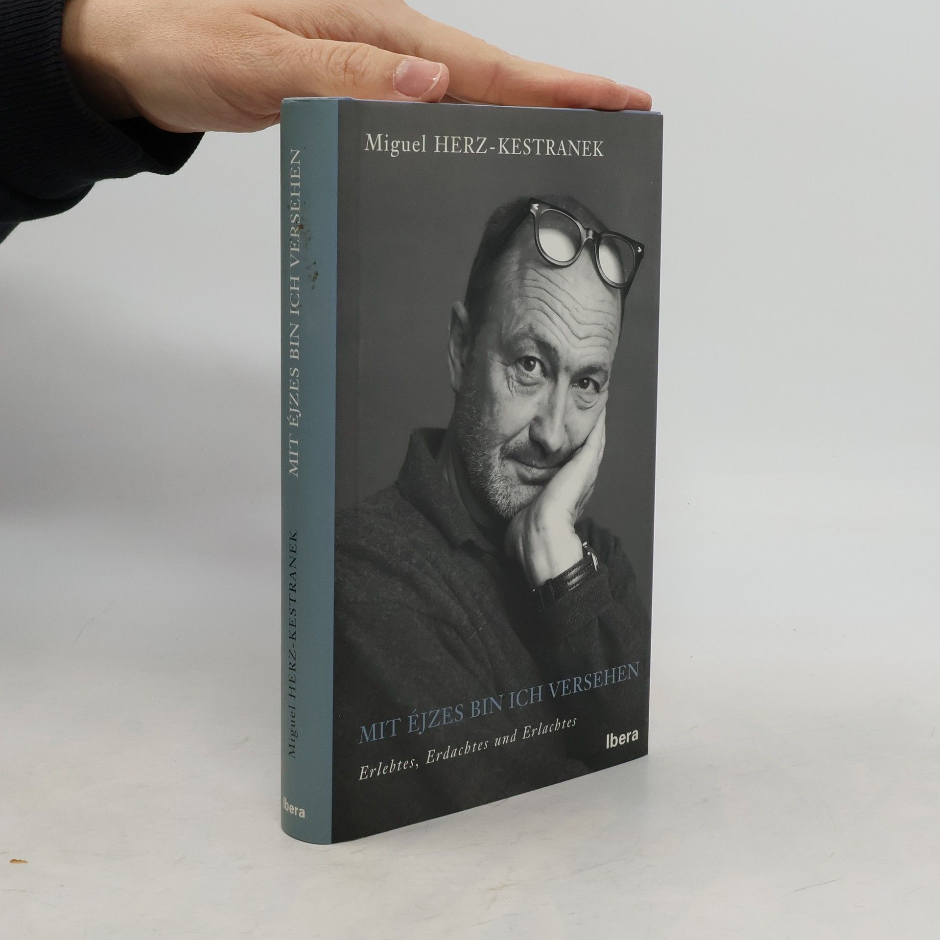 Mit Éjzes bin ich versehen