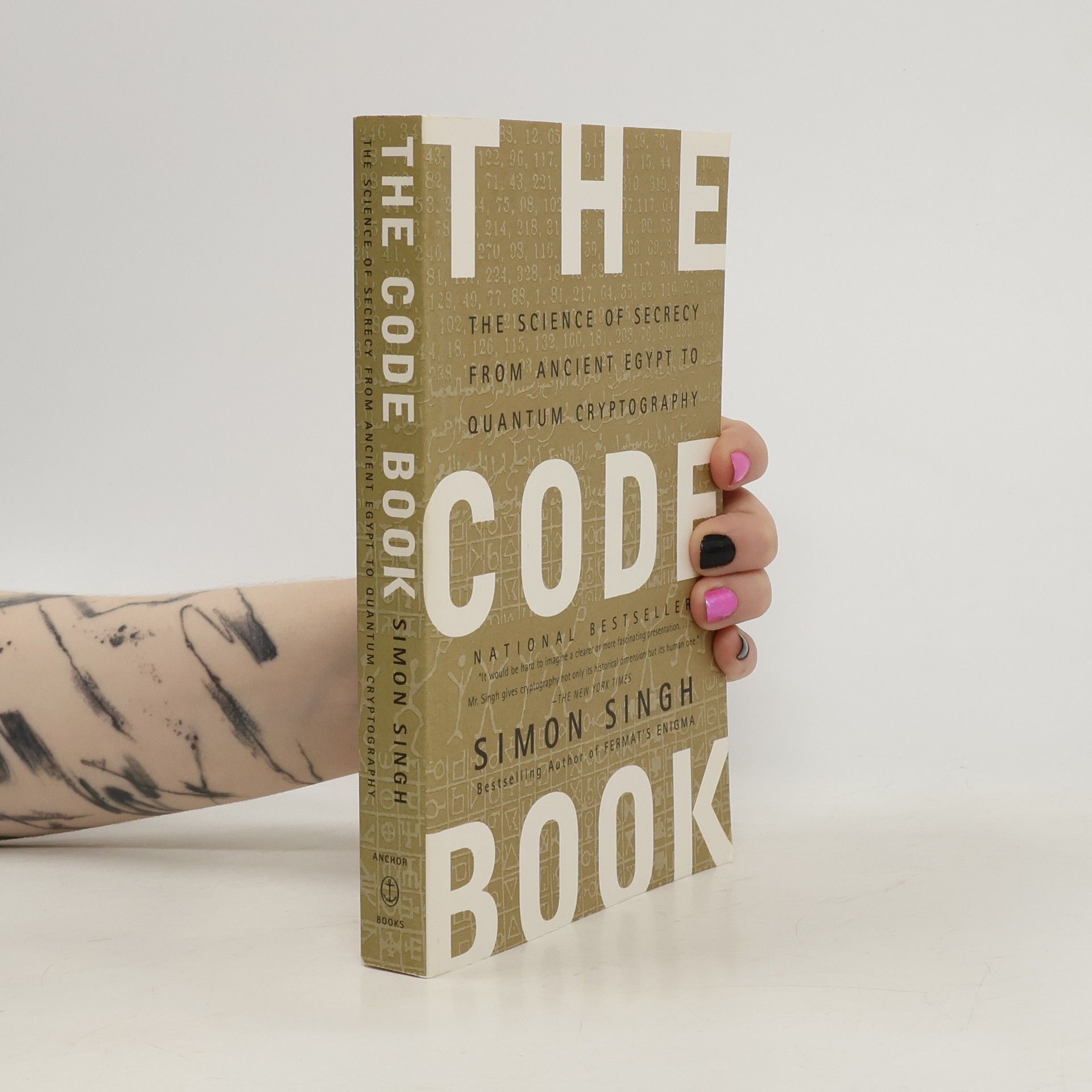 Simon Singh Code book: The science of secrecy from ancient Egypt to quantum cryptography