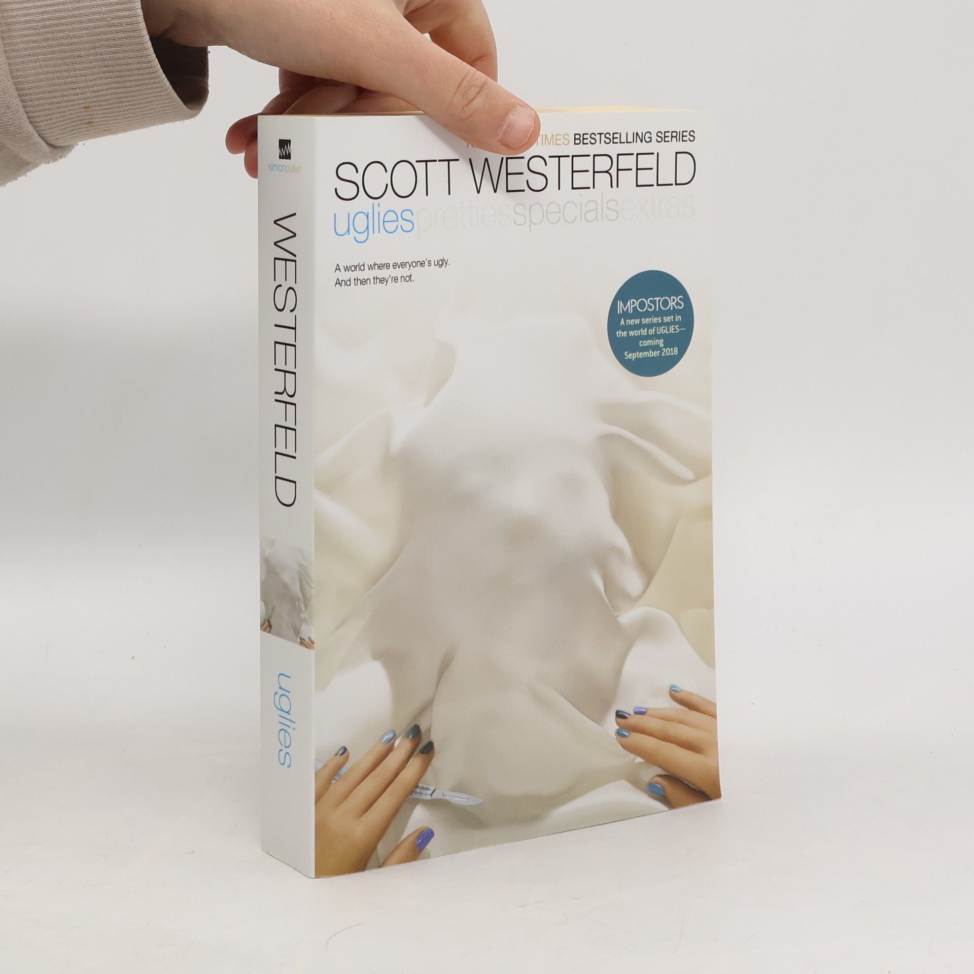 Scott Westerfeld Uglies