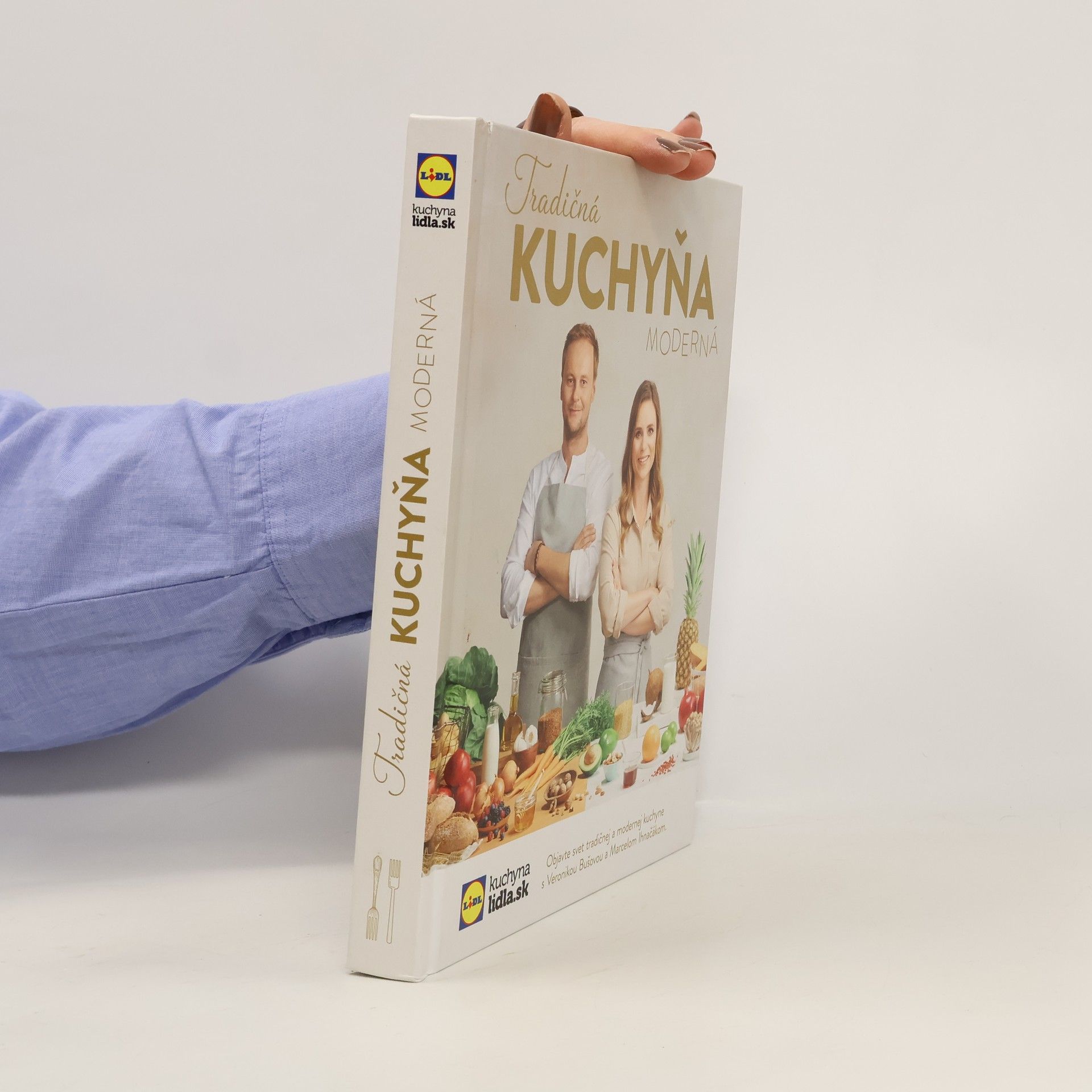 Veronika Bušová Tradičná kuchyňa moderná