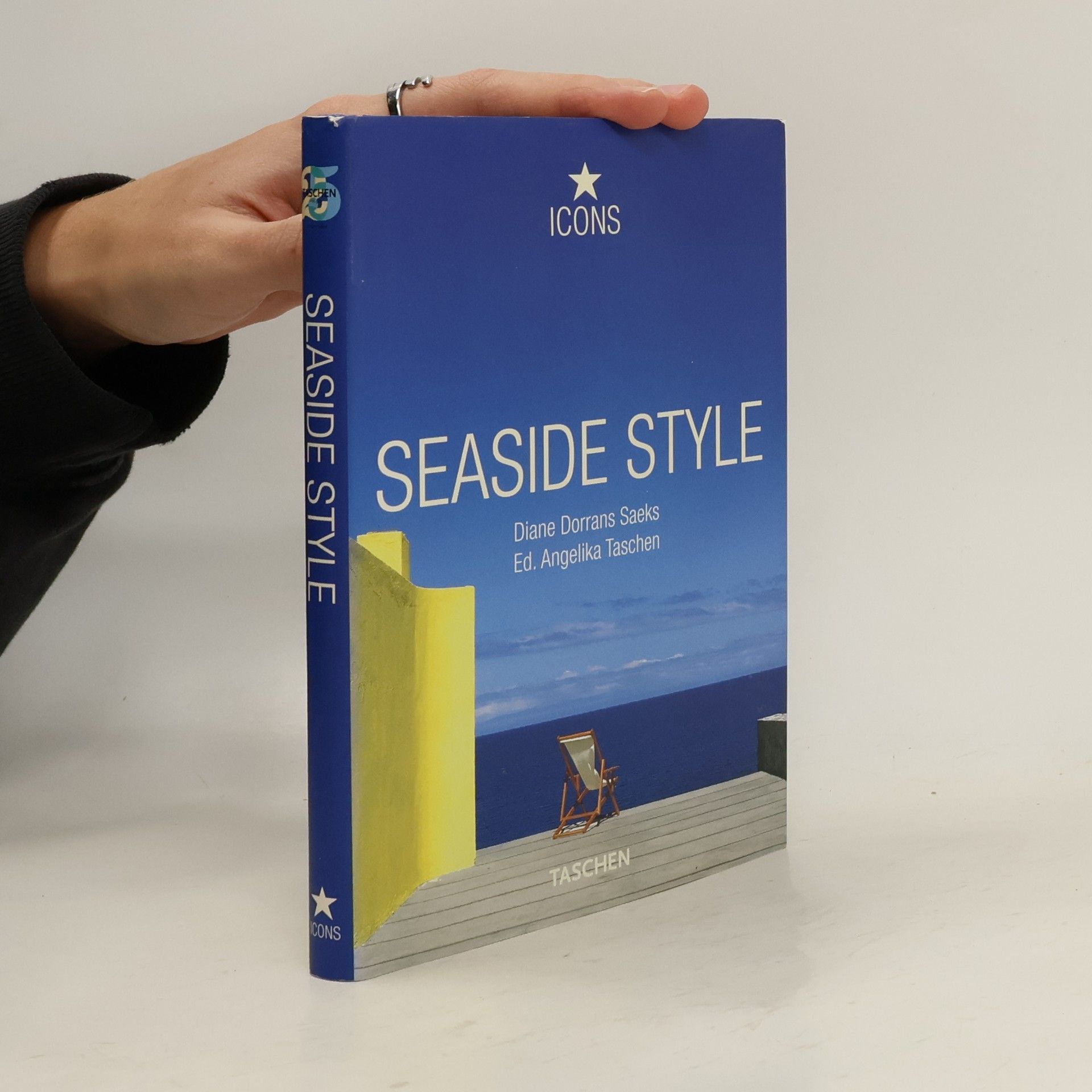 Diane Dorrans Saeks Seaside Style