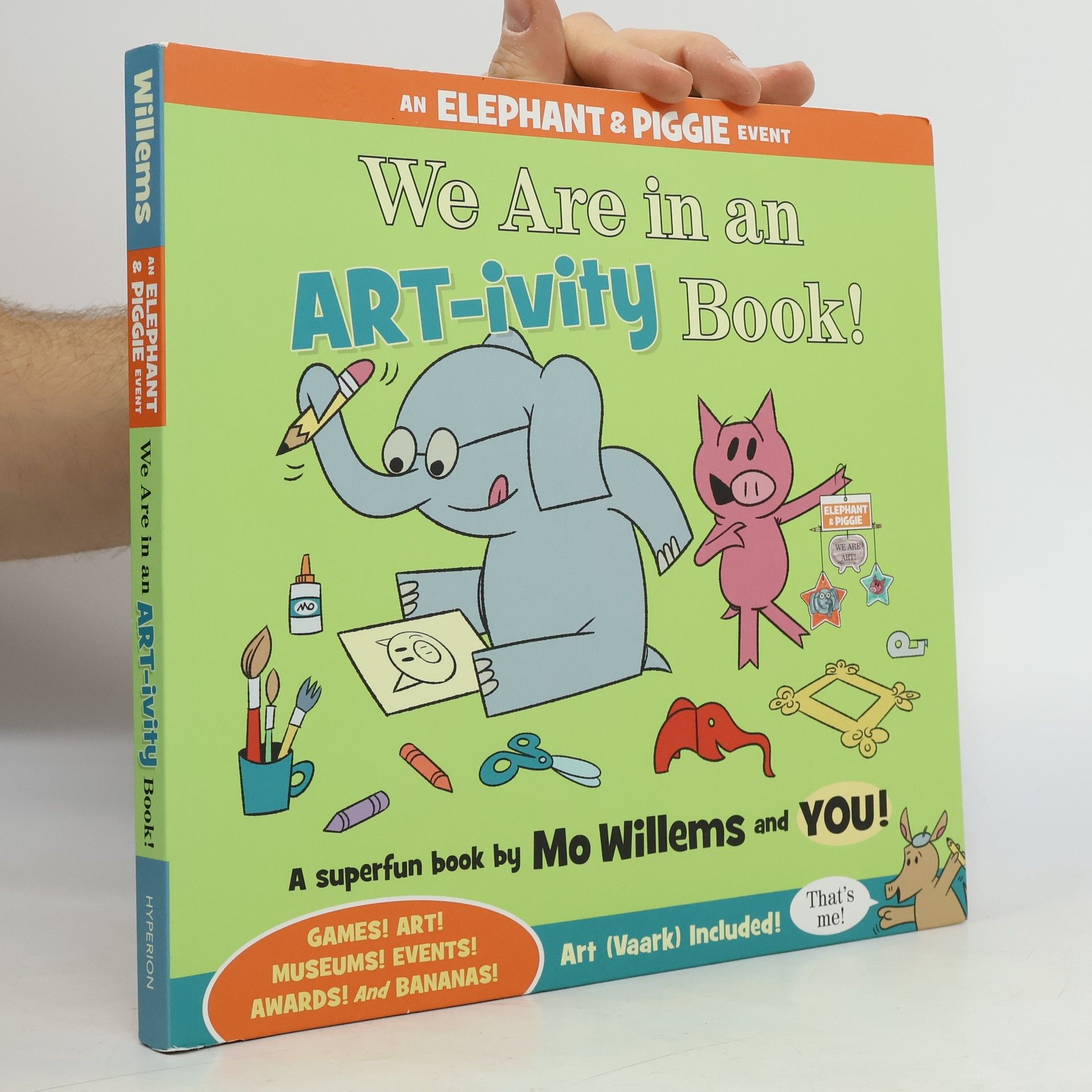 Mo Willems We Are in an ART-ivity Book!