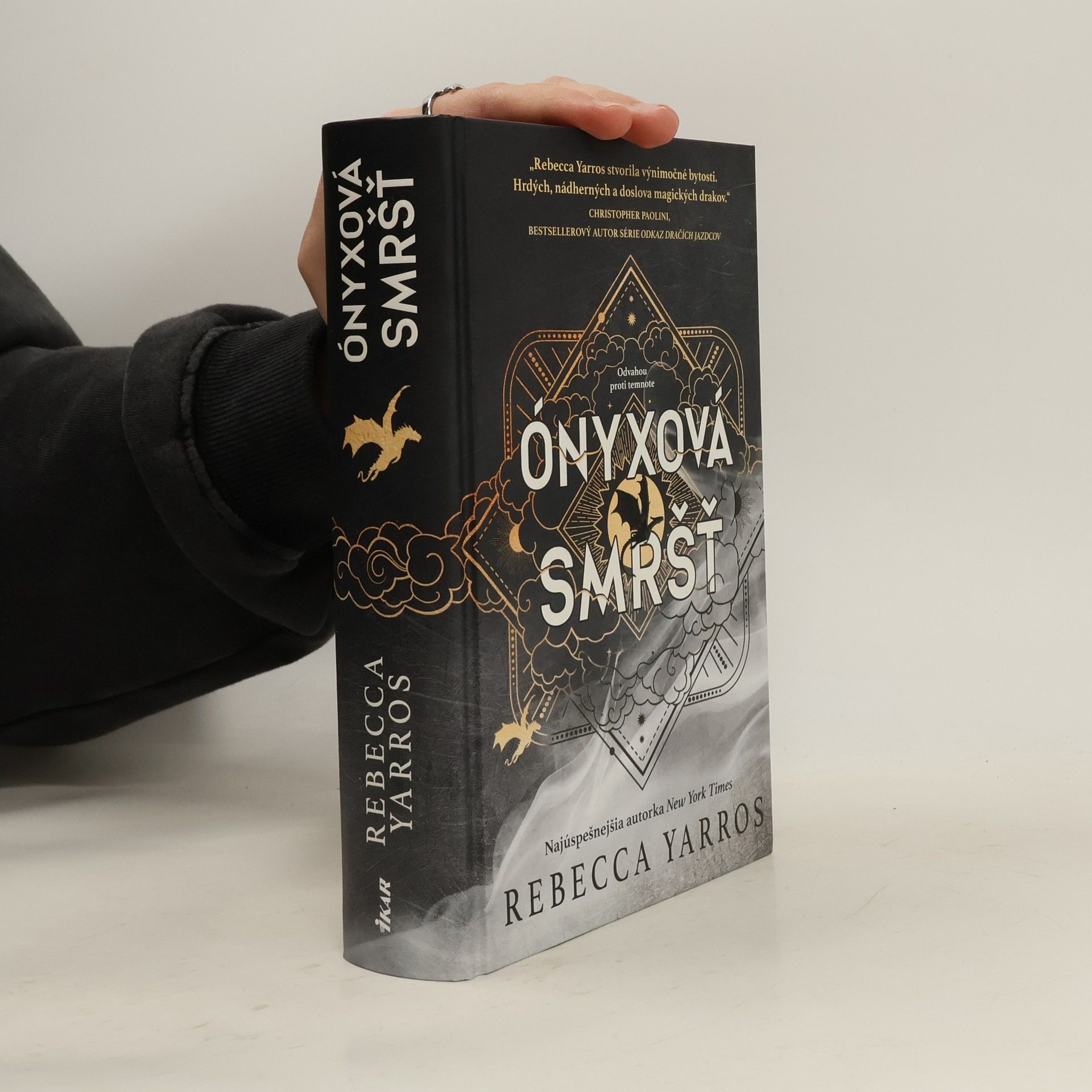 Rebecca Yarros Ónyxová smršť