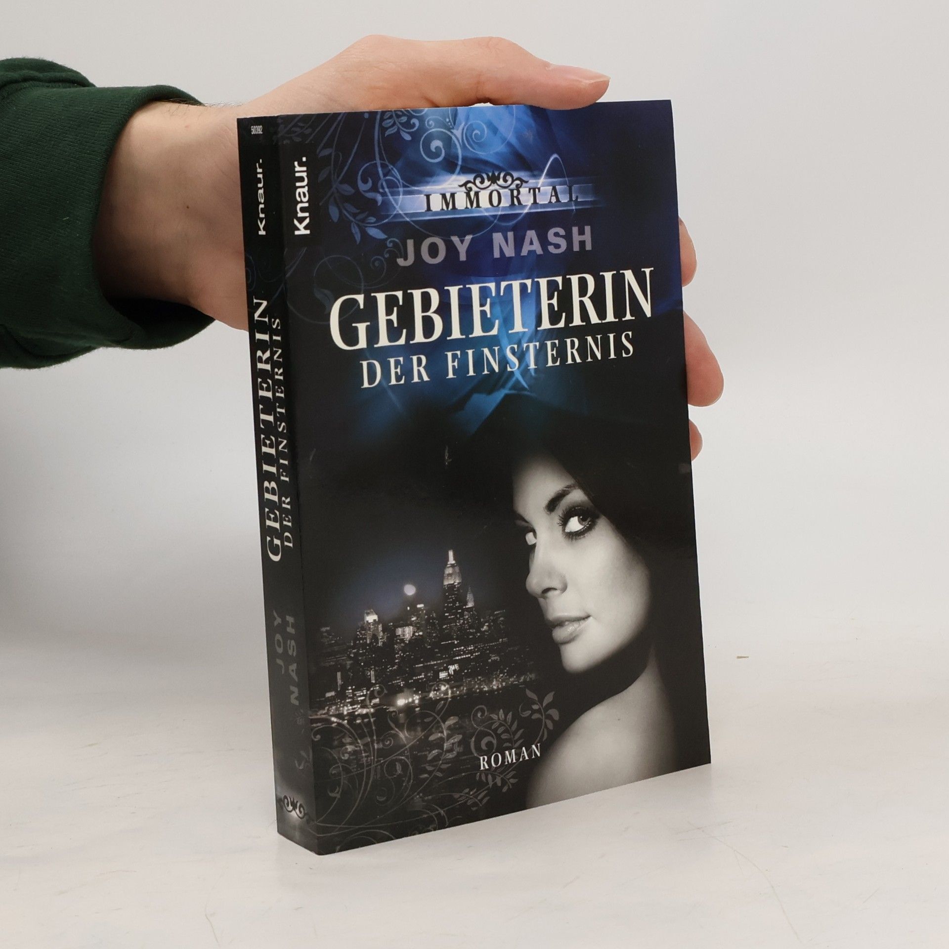 Gebieterin der Finsternis