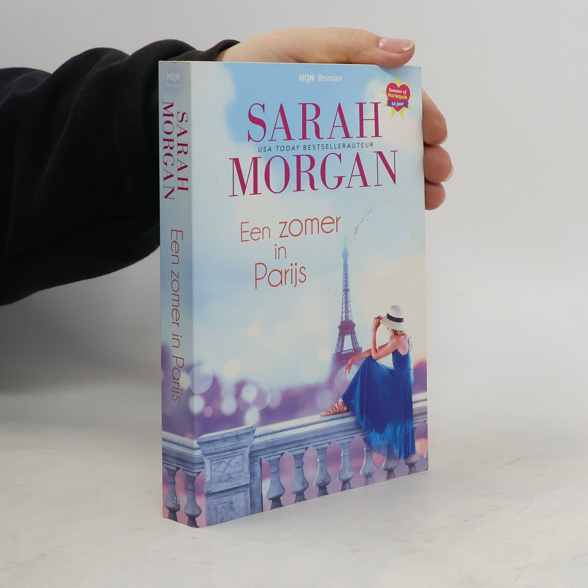 HQN Roman - 253: Een zomer in Parijs