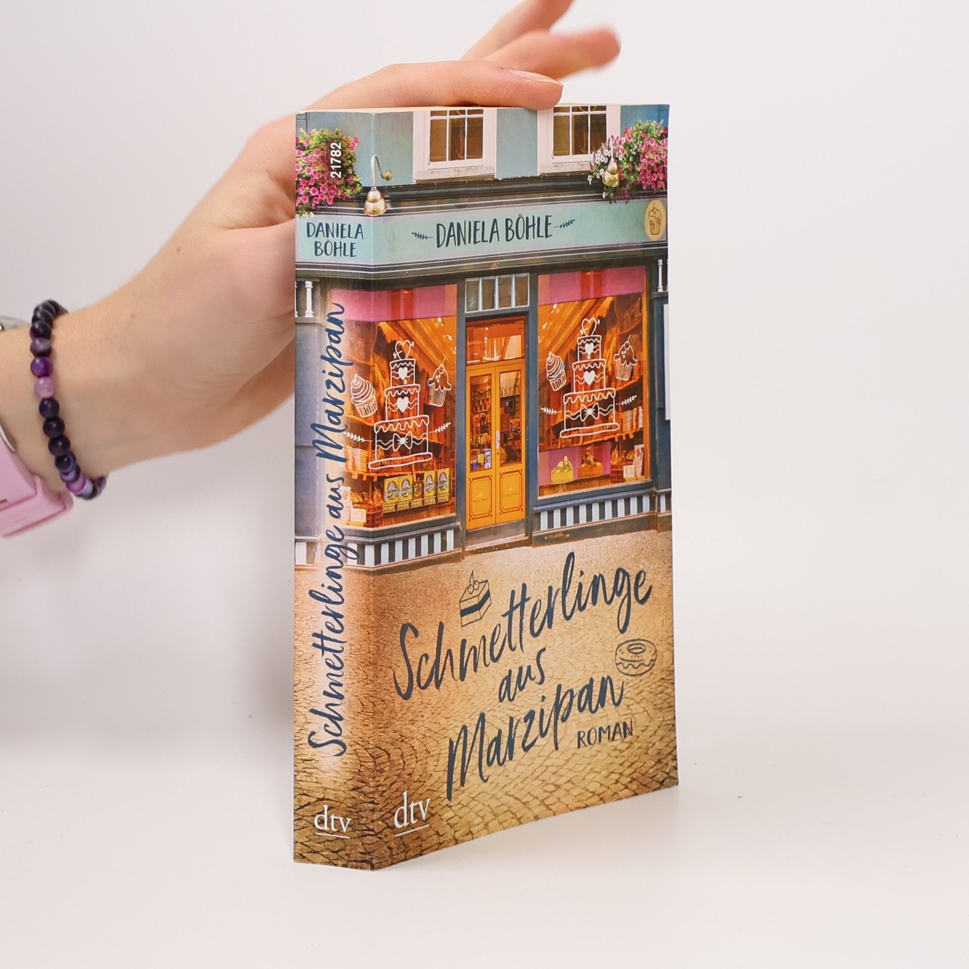 Daniela Böhle Schmetterlinge aus Marzipan