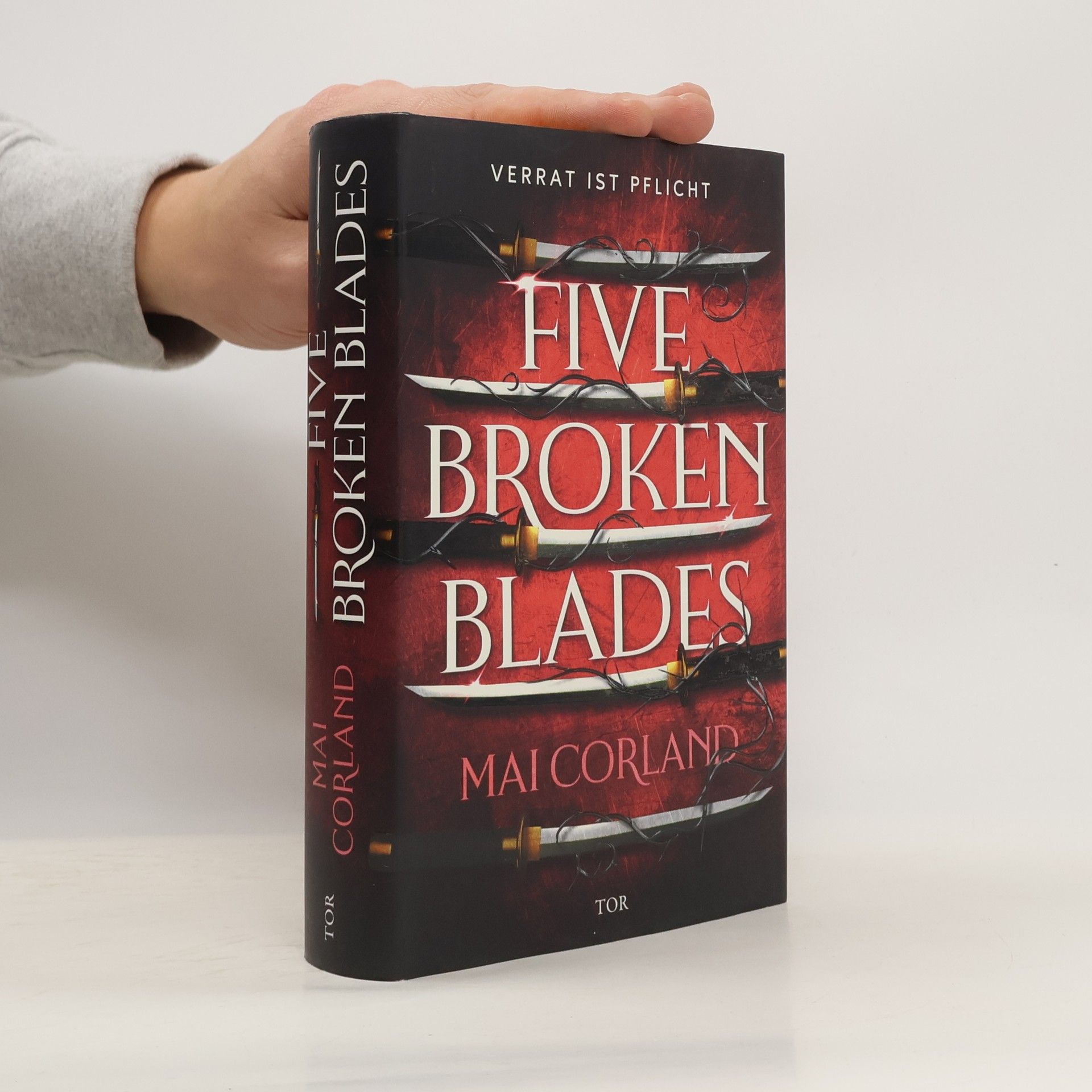 Mai Corland Five Broken Blades