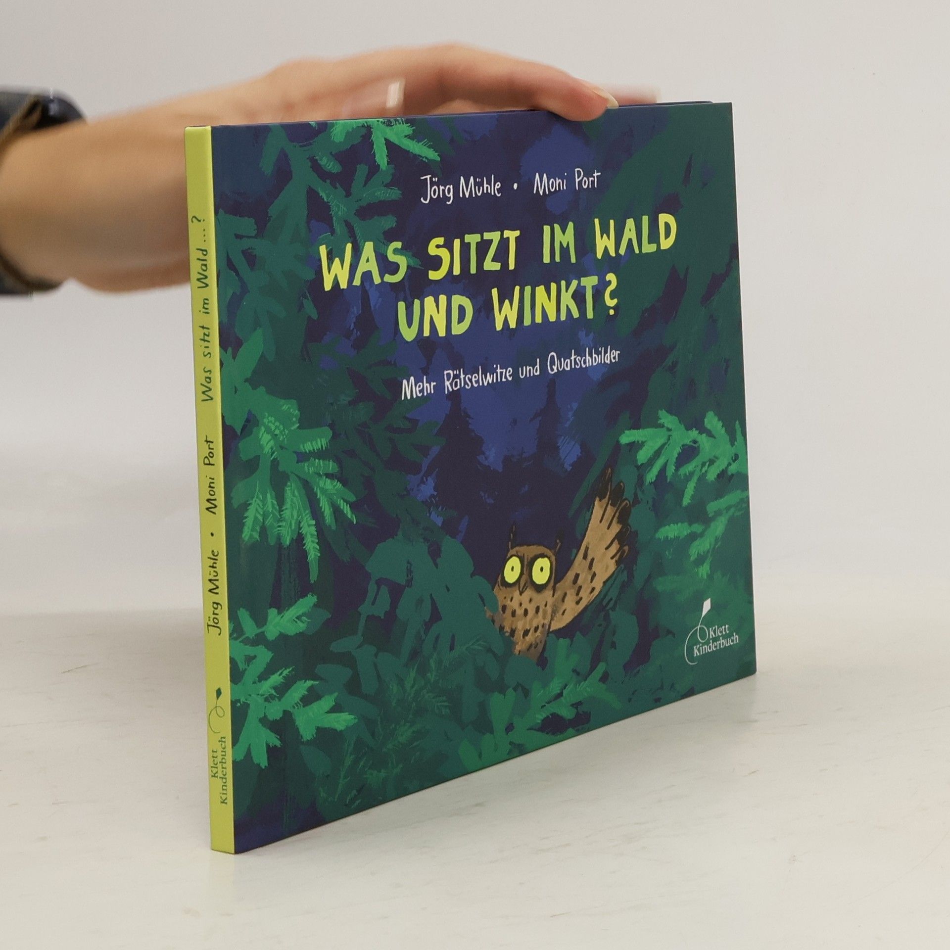 Jörg Mühle Was sitzt im Wald und winkt?