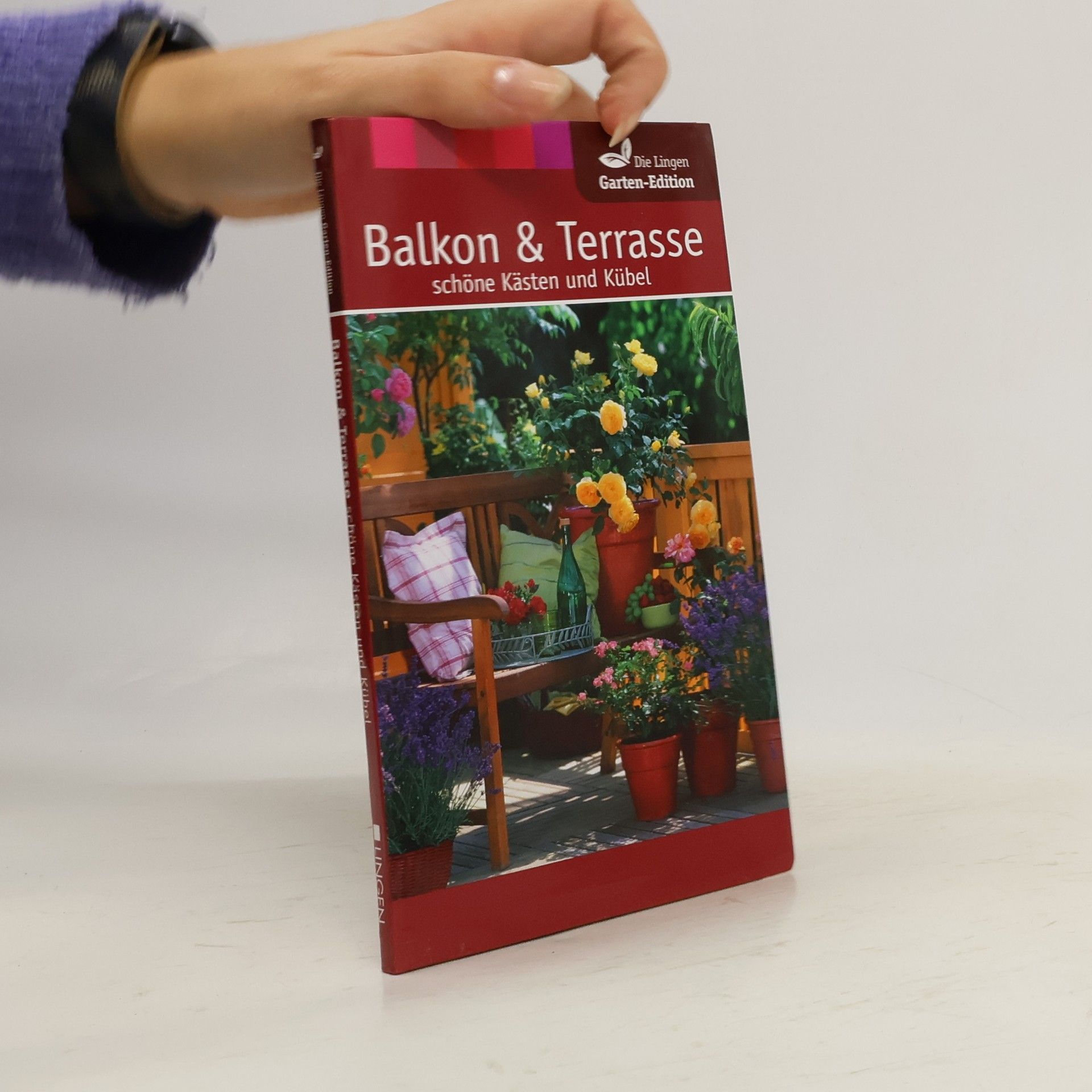 Christine James Balkon & Terasse. Schöne Kästen und Kübe