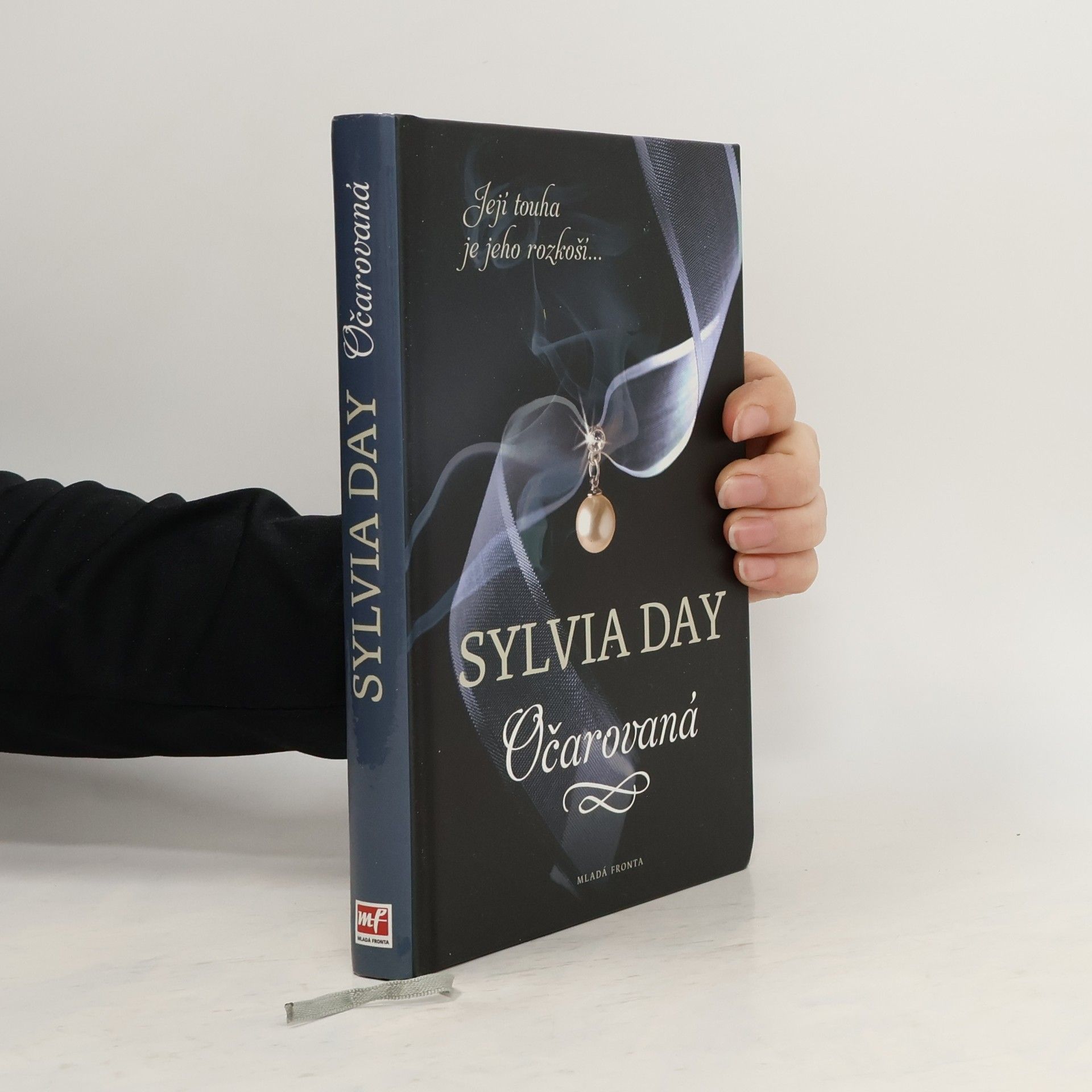 Sylvia Day Očarovaná