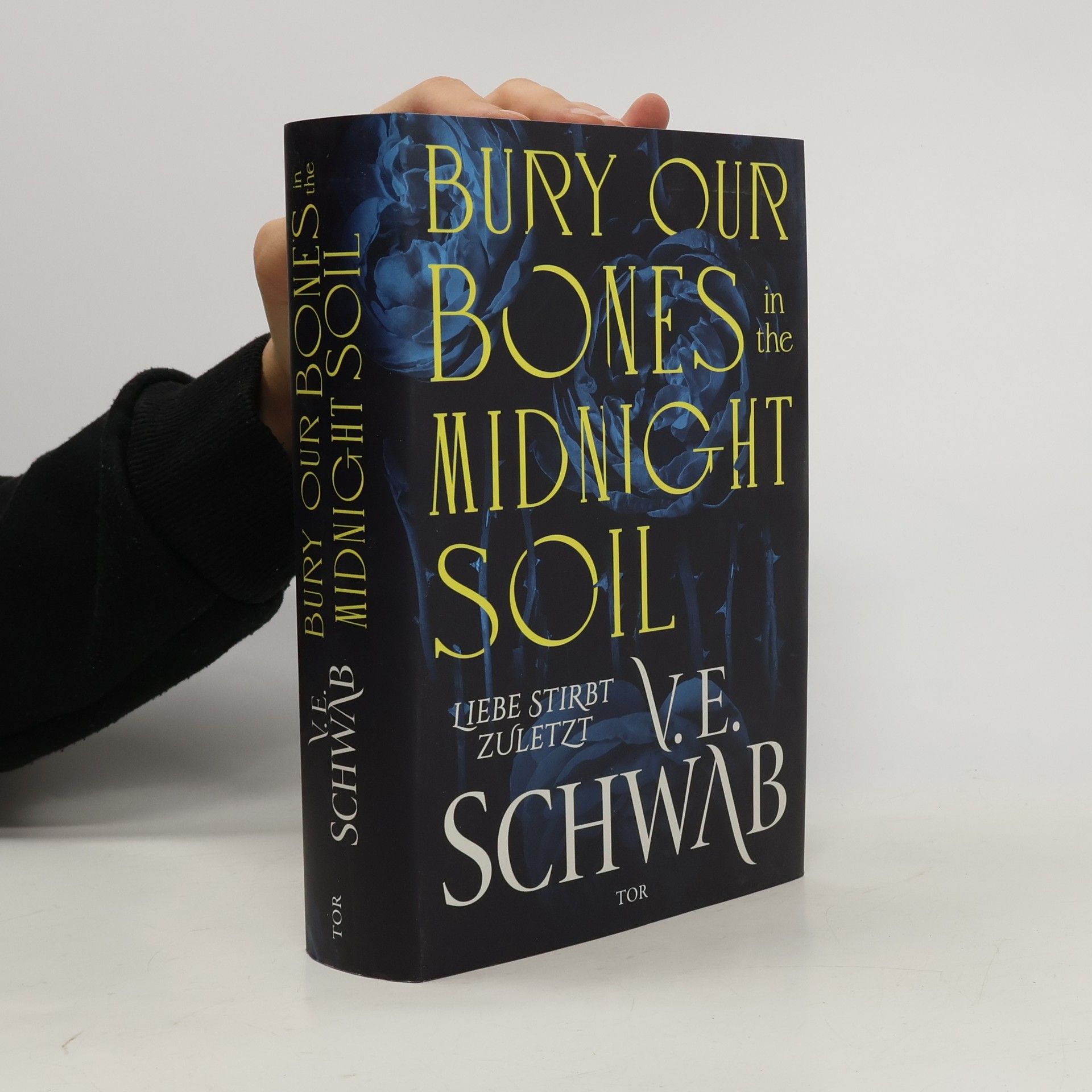 V. E. Schwab Bury Our Bones in the Midnight Soil