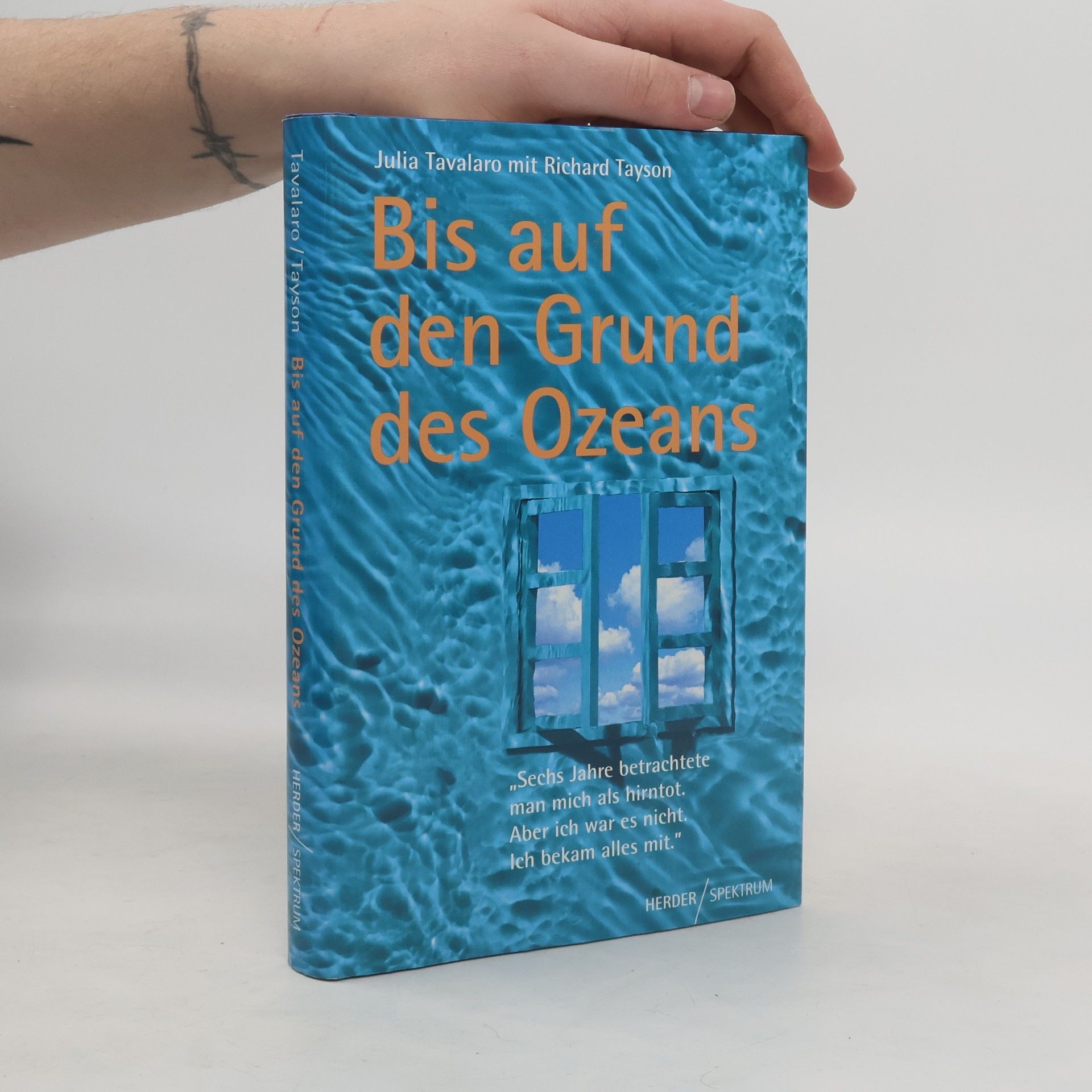 Julia Tavalaro Bis auf den Grund des Ozeans