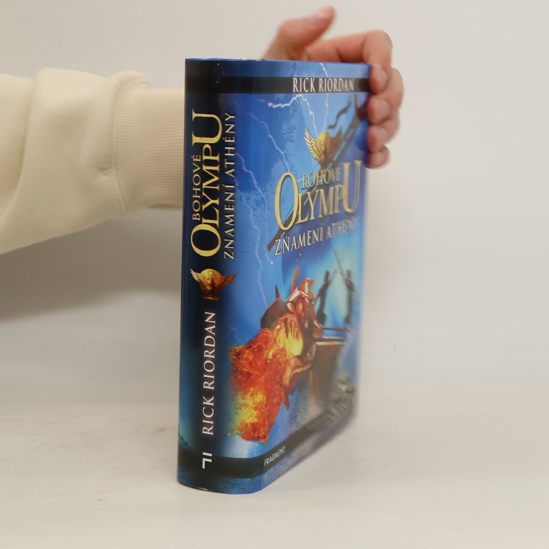 Rick Riordan Bohové Olympu. Znamení Athény
