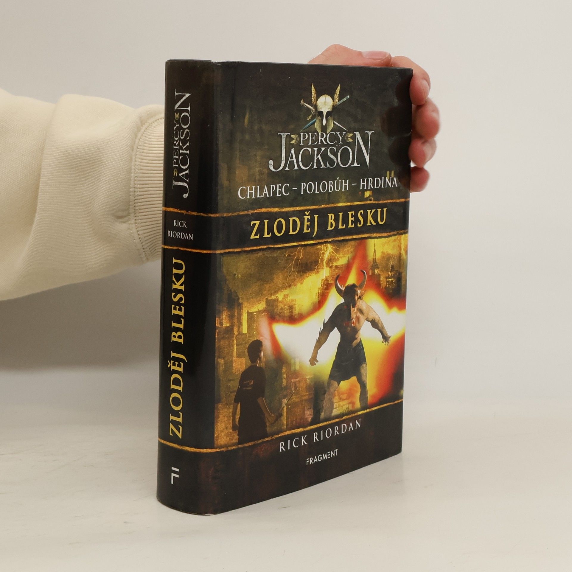 Rick Riordan Percy Jackson. Zloděj blesku