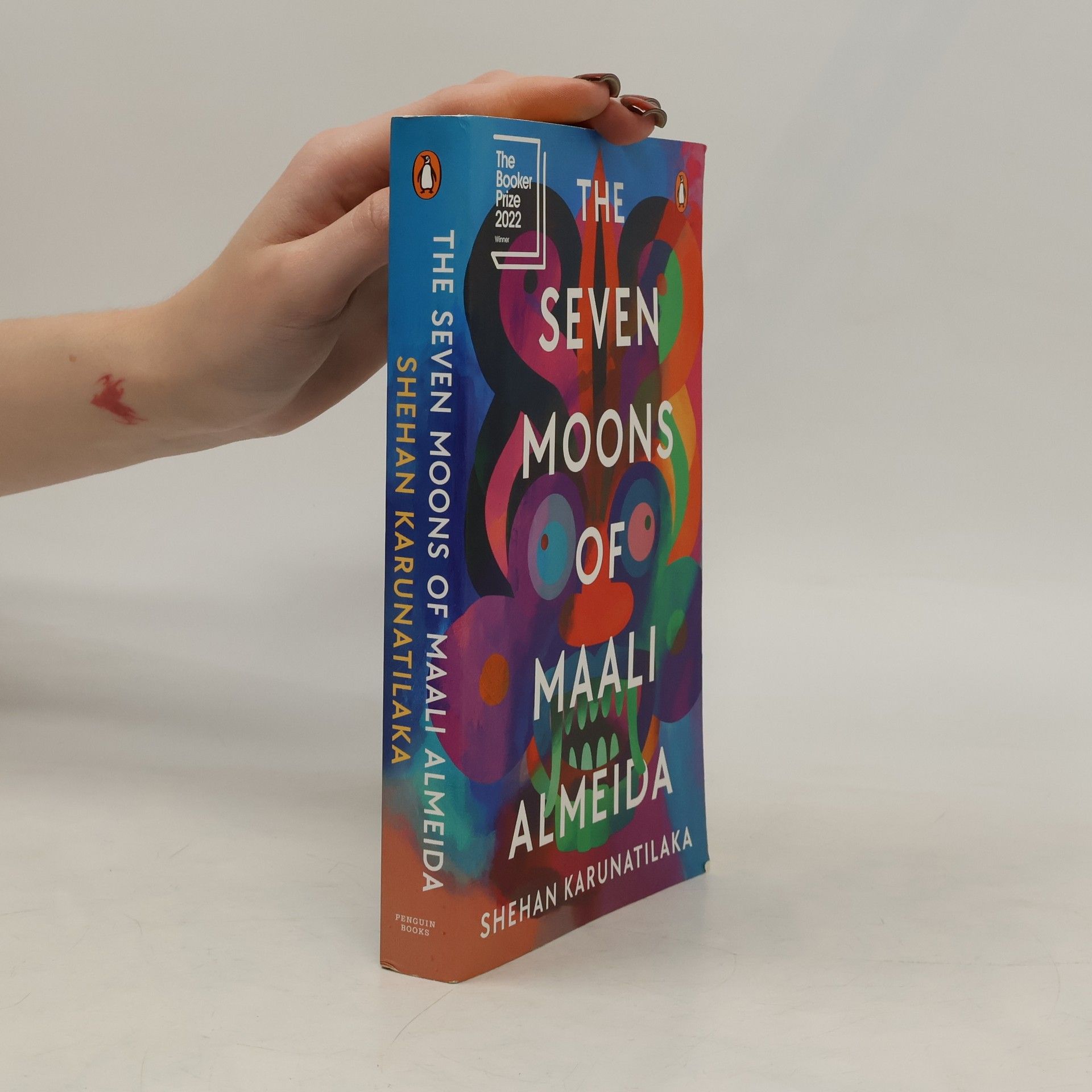 Shehan Karunatilaka Seven Moons of Maali Almeida