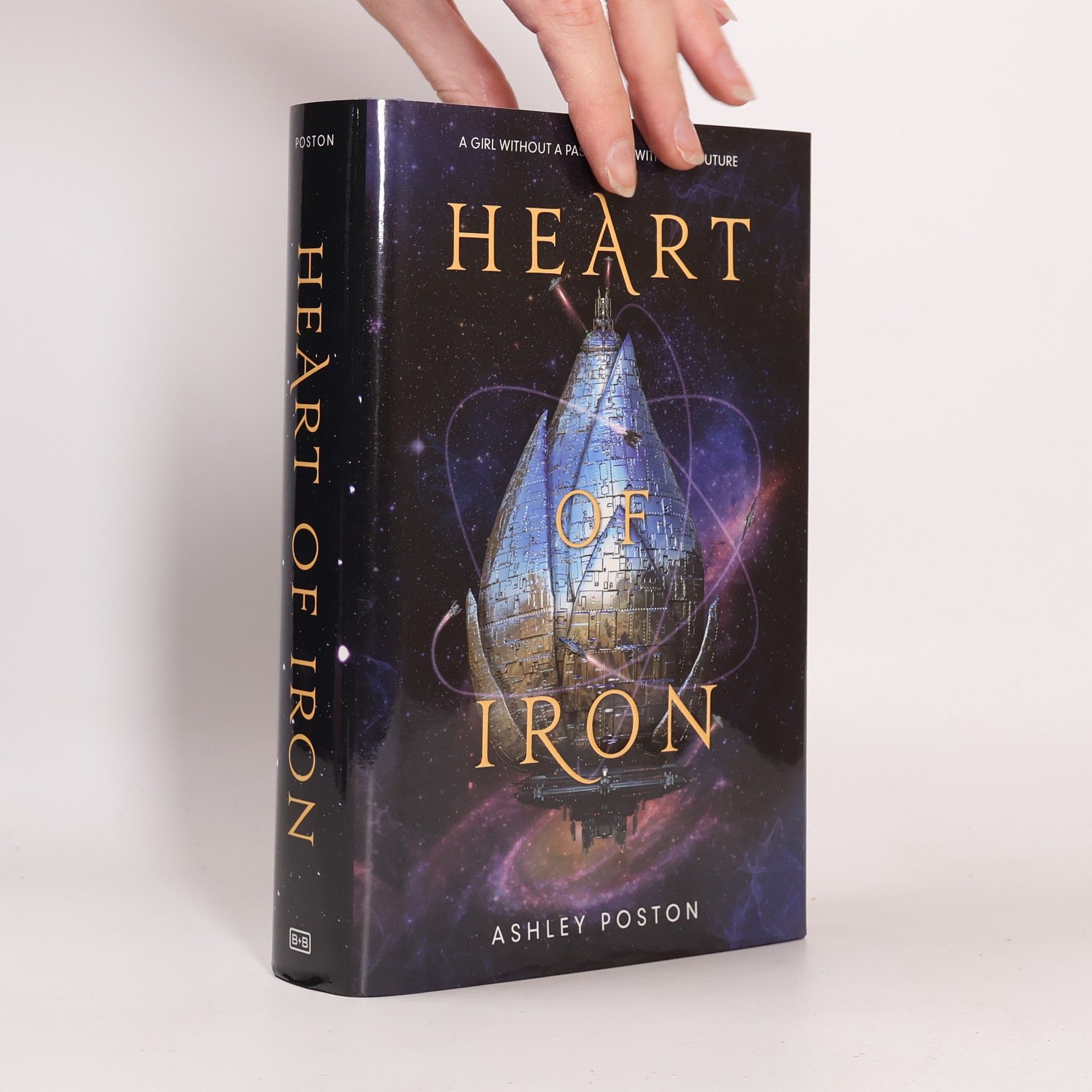 Ashley Poston Heart of Iron
