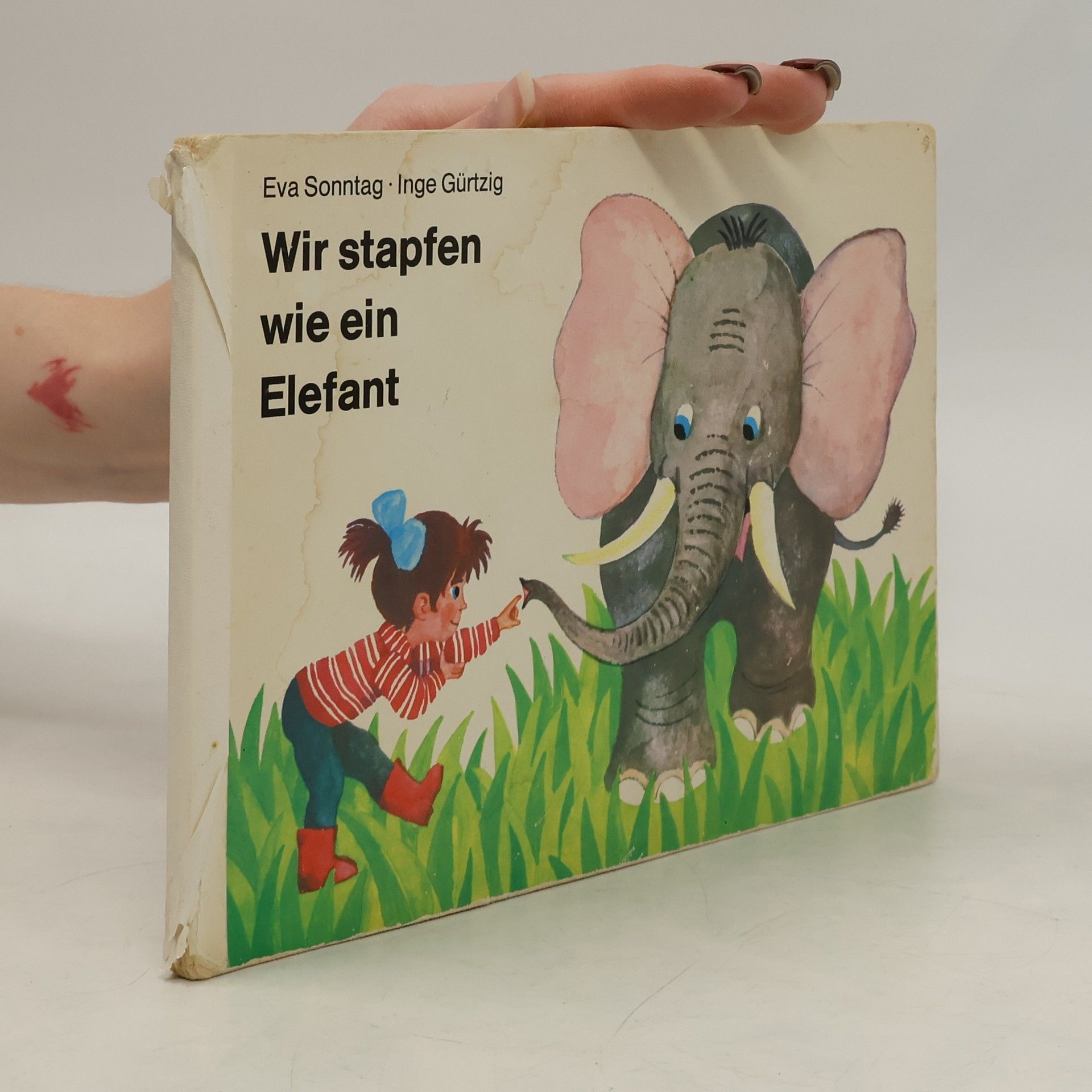 Wir stapfen wie ein Elefant