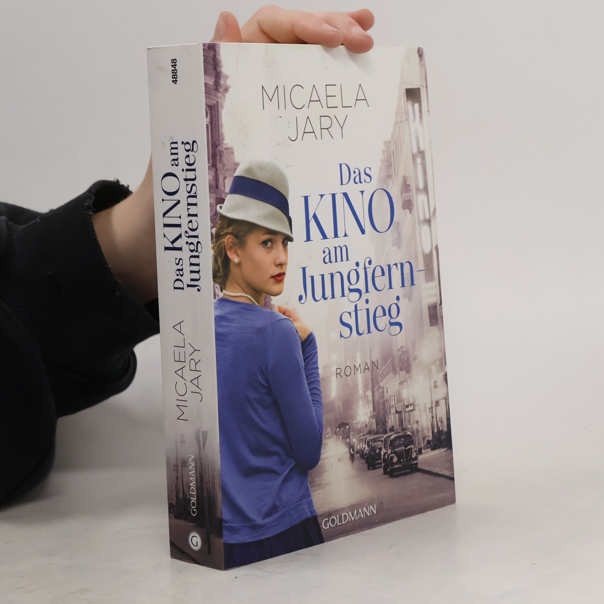 Micaela Jary Das Kino am Jungfernstieg