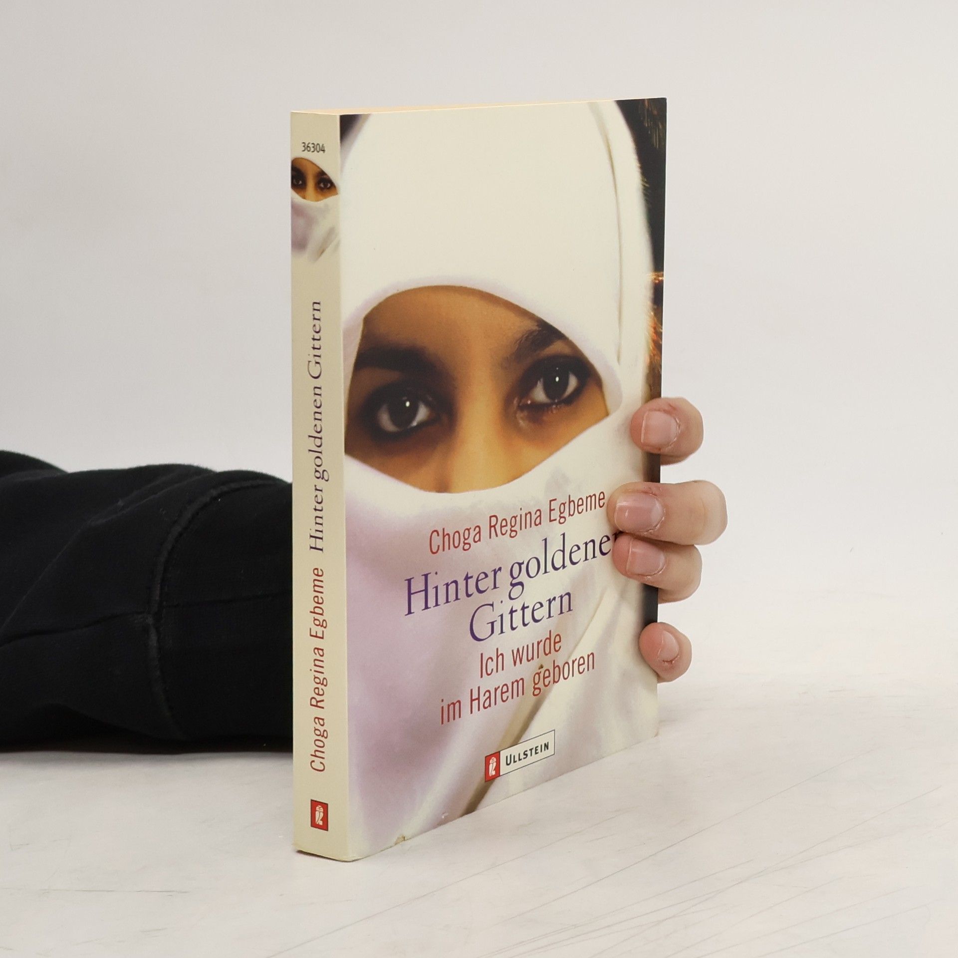 Hinter goldenen Gittern