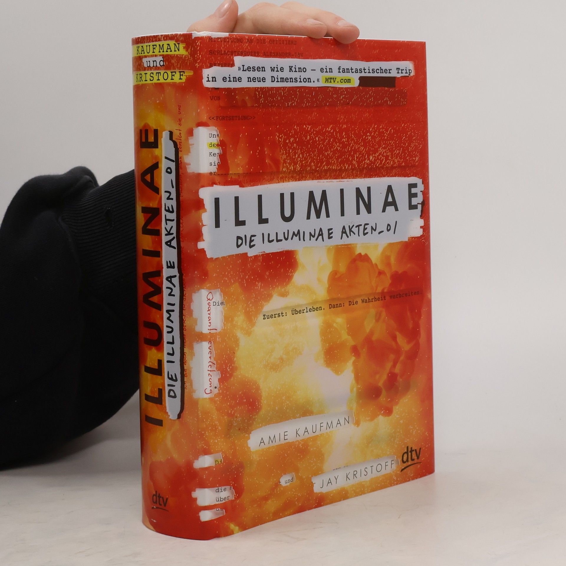 Amie Kaufman Illuminae