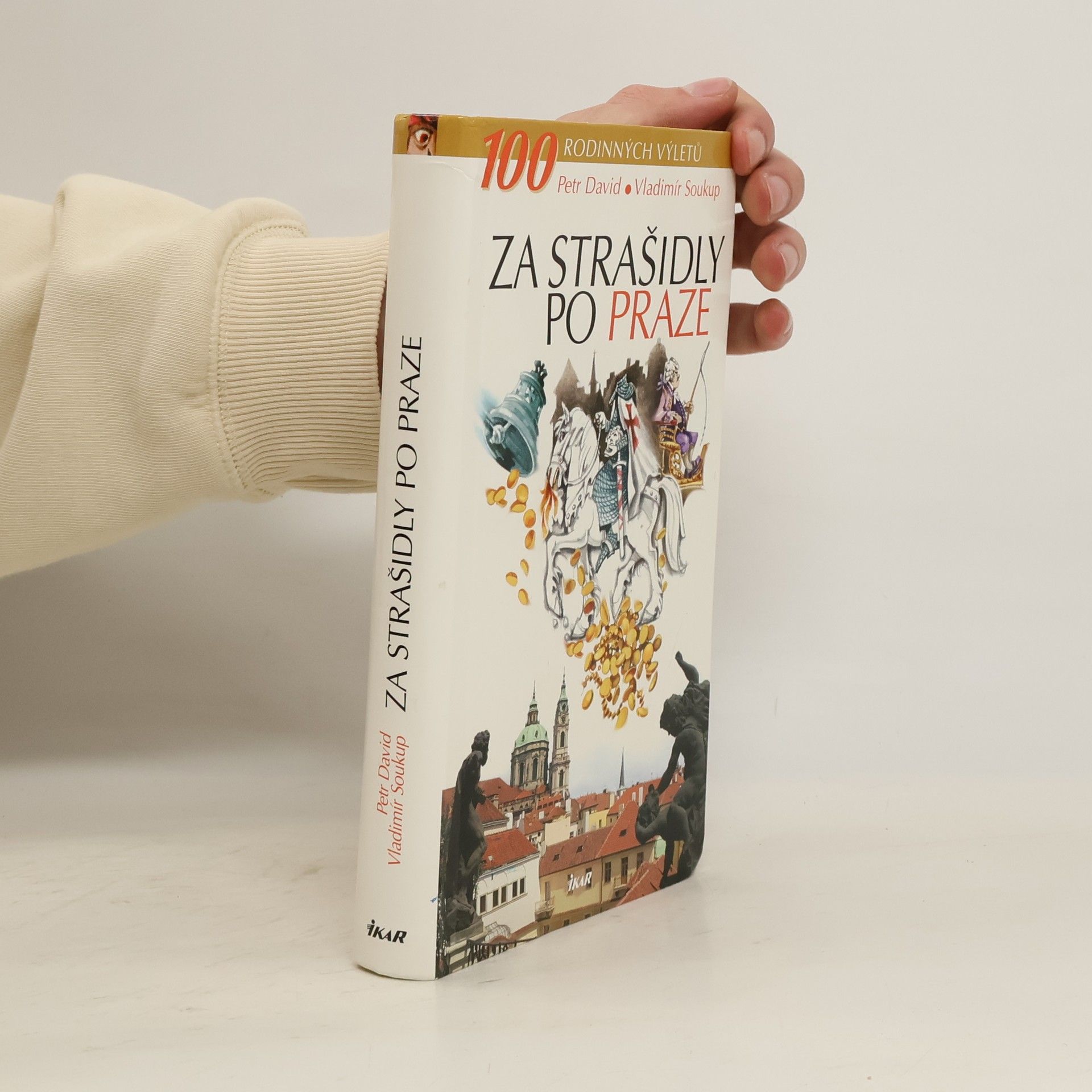 Za strašidly po Praze