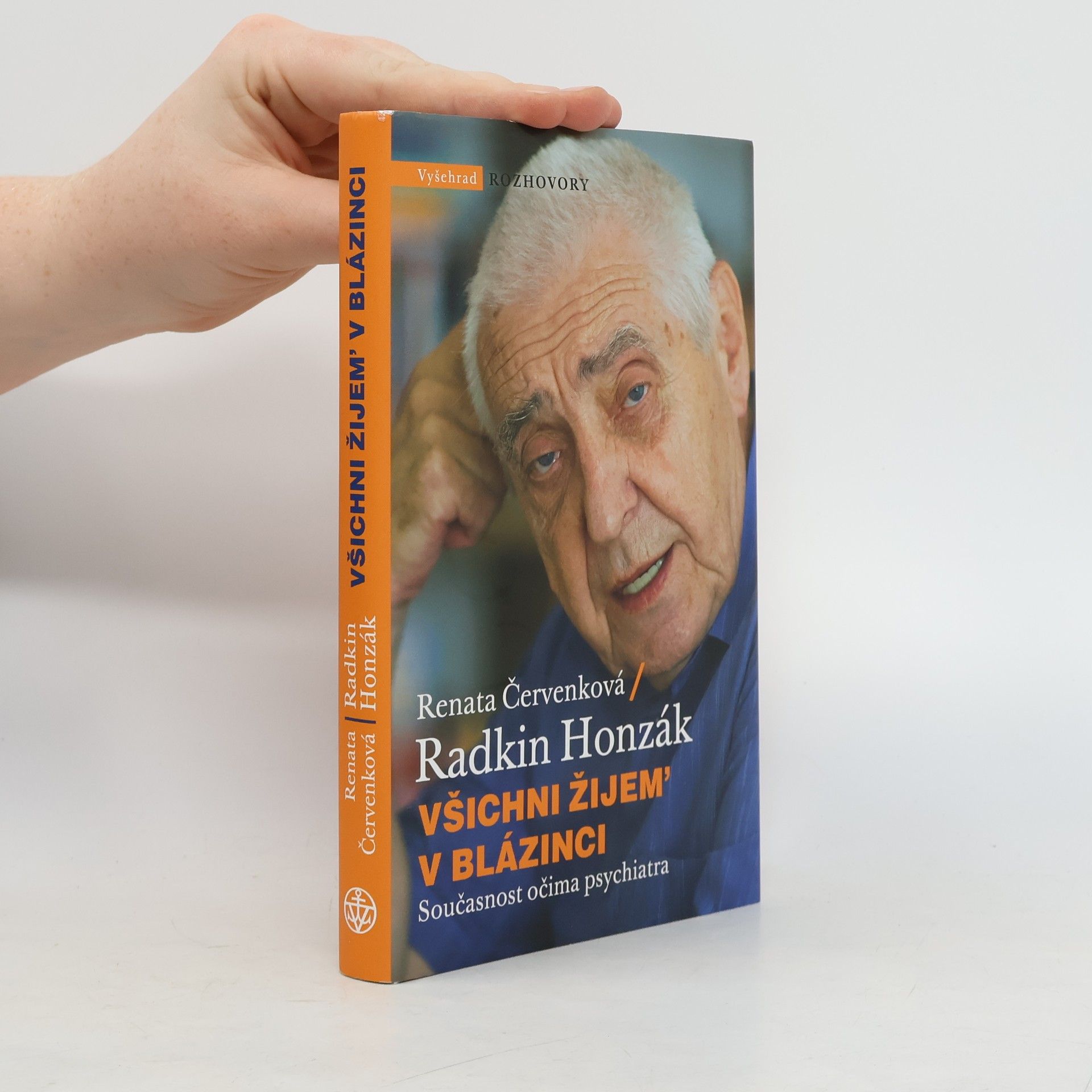 Všichni žijem' v blázinci