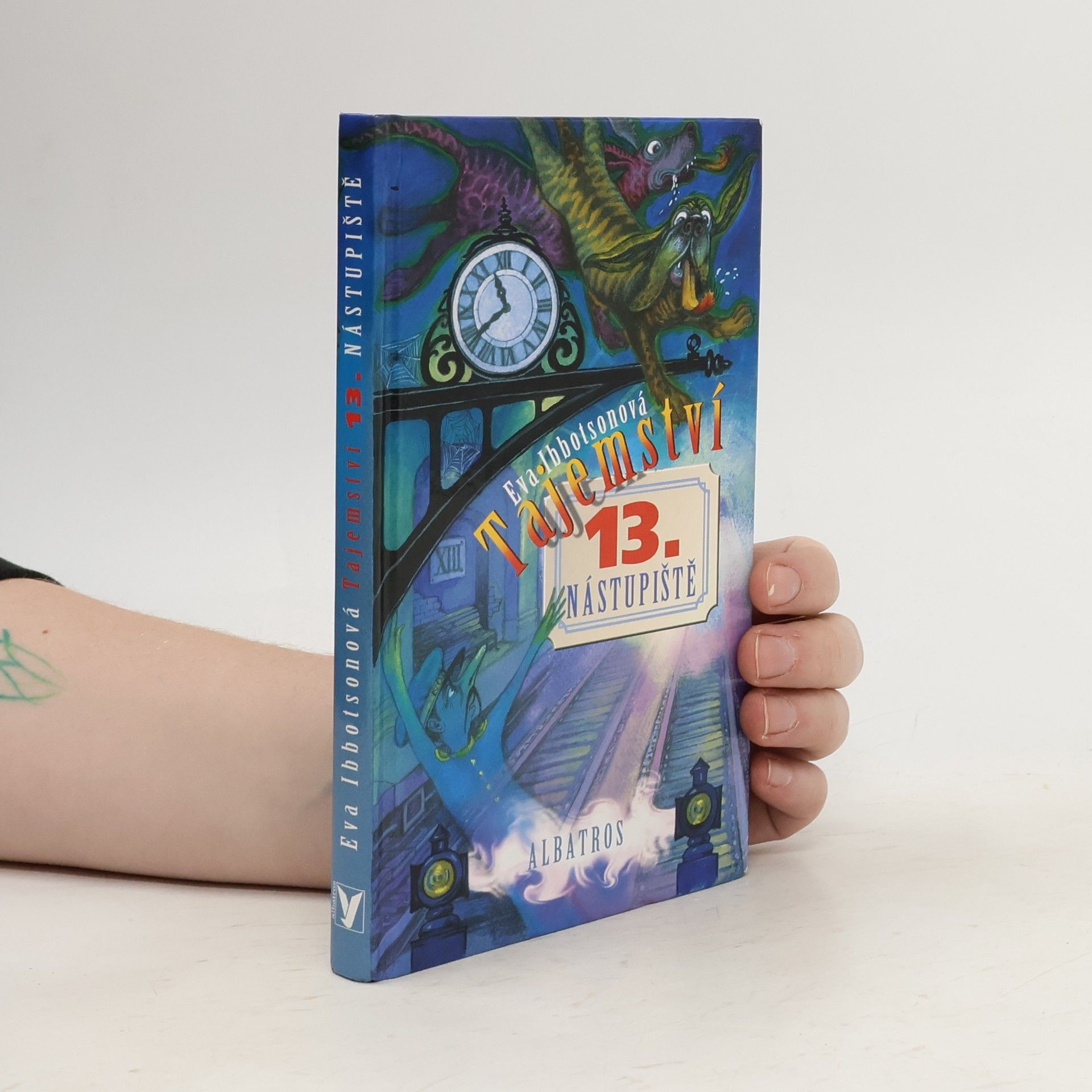 Eva Ibbotson Tajemství 13. nástupiště