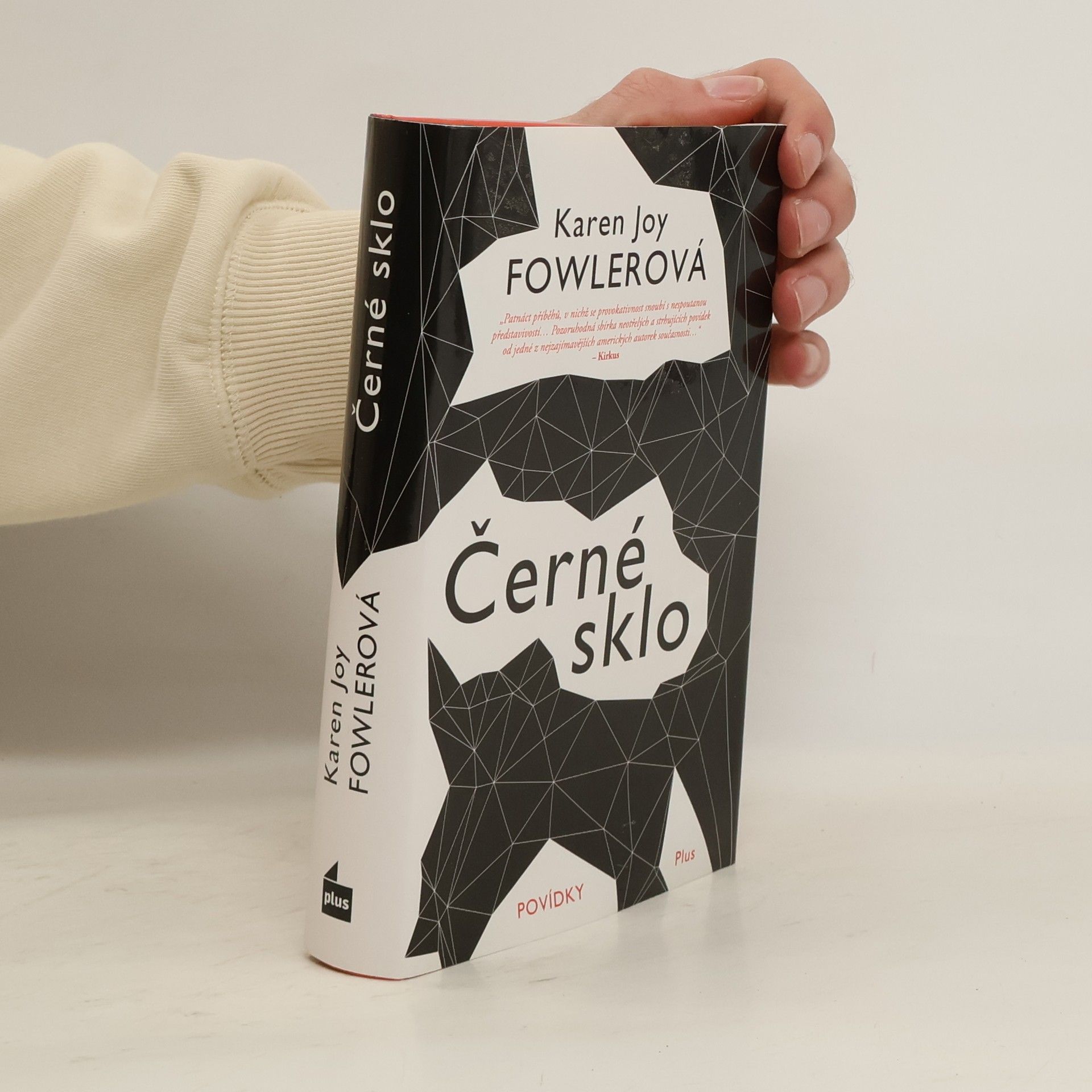 Karen Joy Fowler Černé sklo