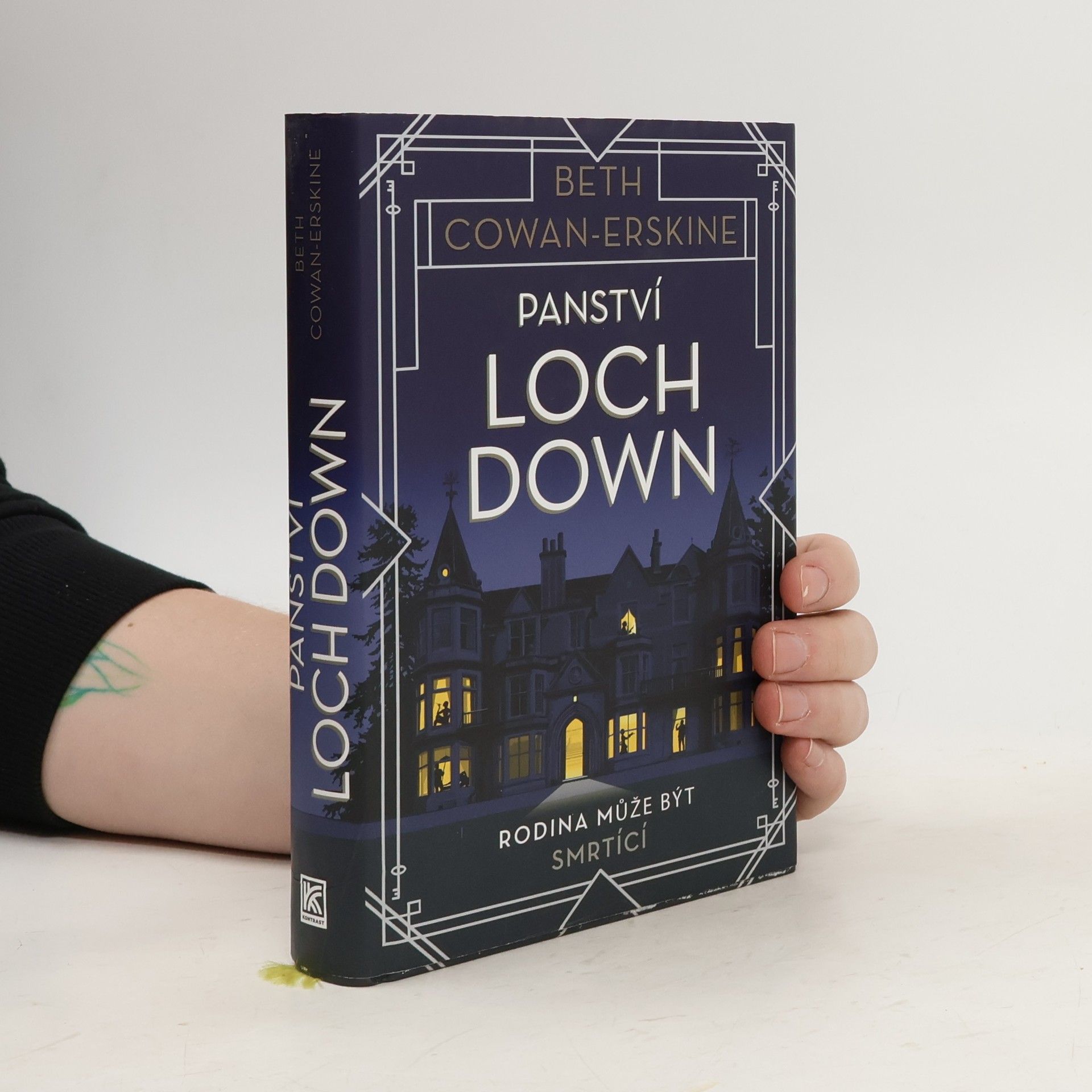 Beth CowanErskine Panství Loch Down