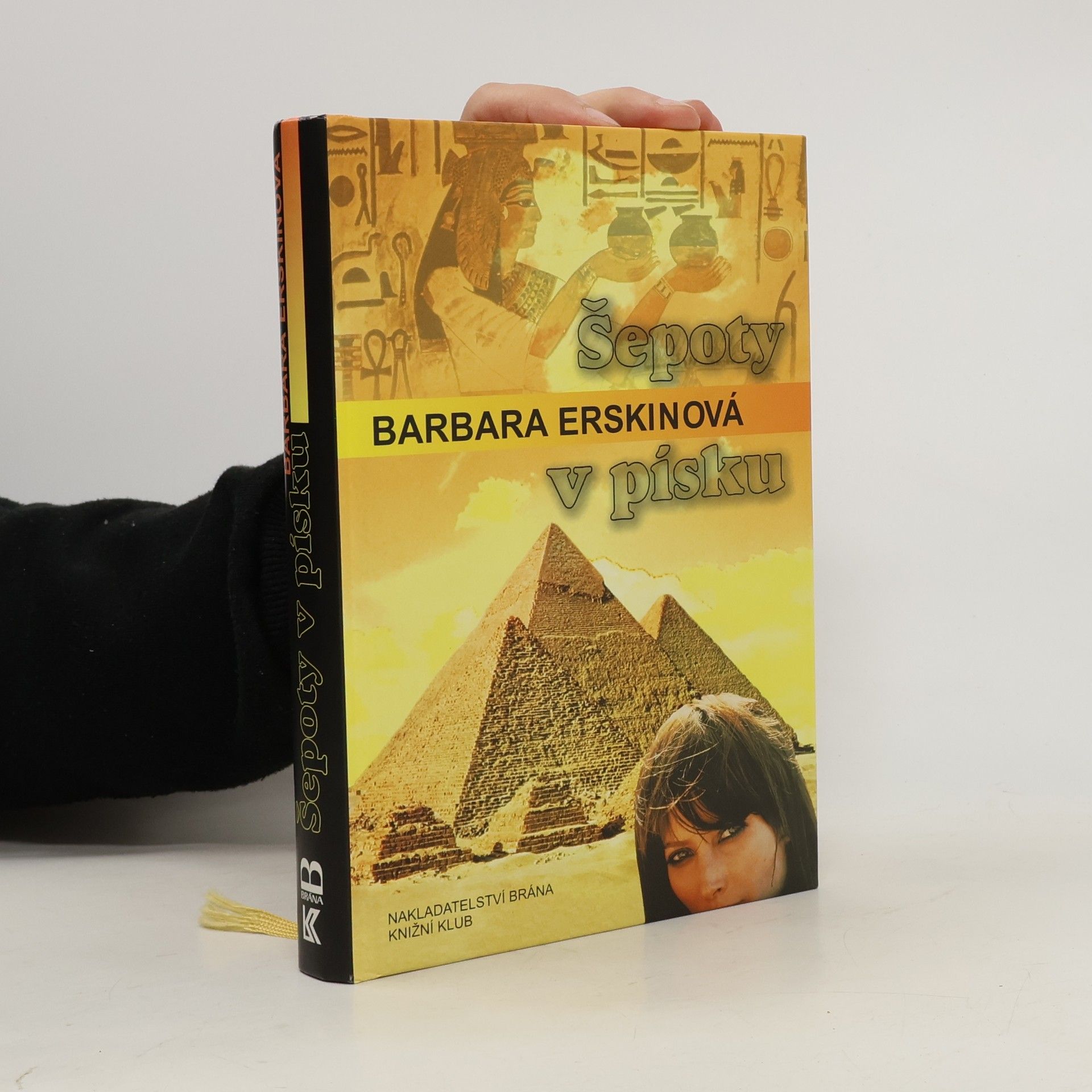 Barbara Erskinová Šepoty v písku