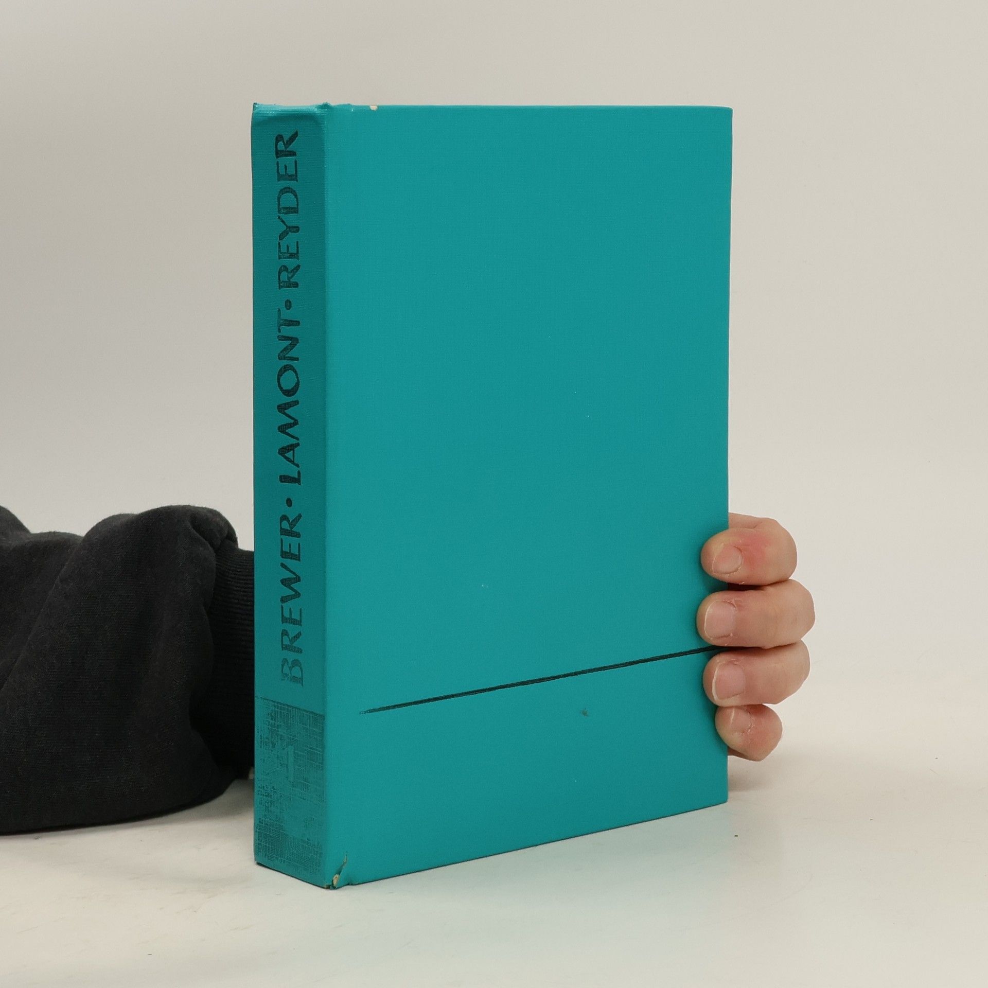 Frank Arnau Inšpektor Brewer 1.Tichý ako tieň. Druhá tvár. Dáma v činčilovom kožuchu